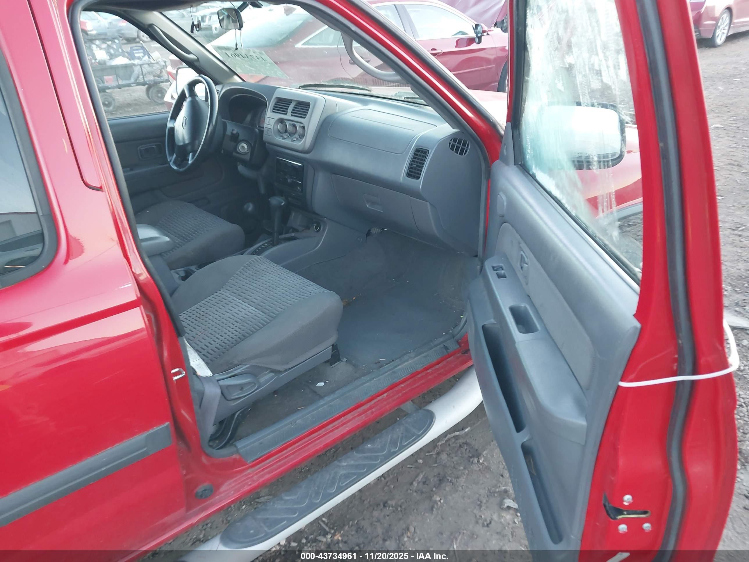 NISSAN XTERRA image 5