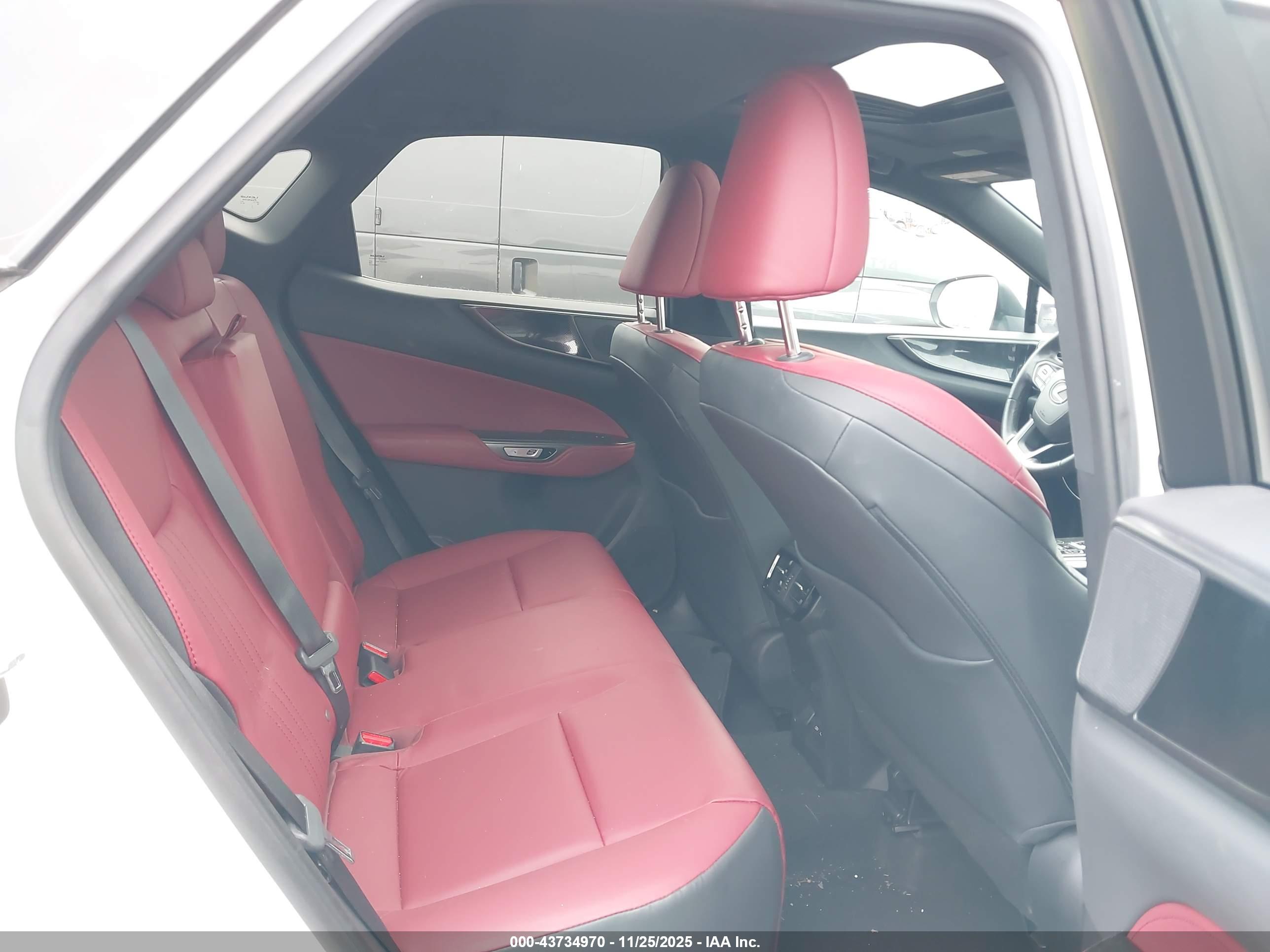 LEXUS NX image 8