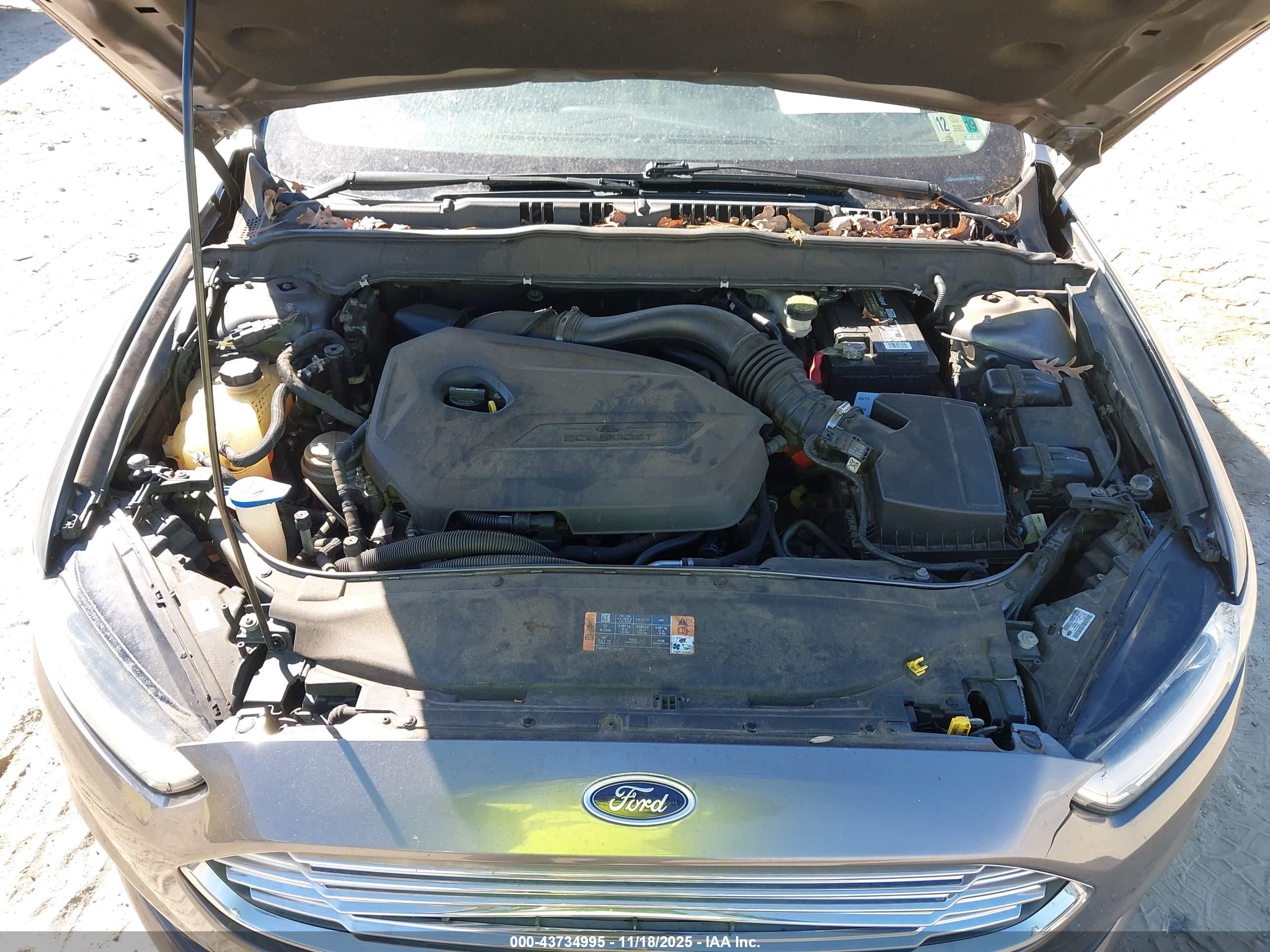 FORD FUSION image 10