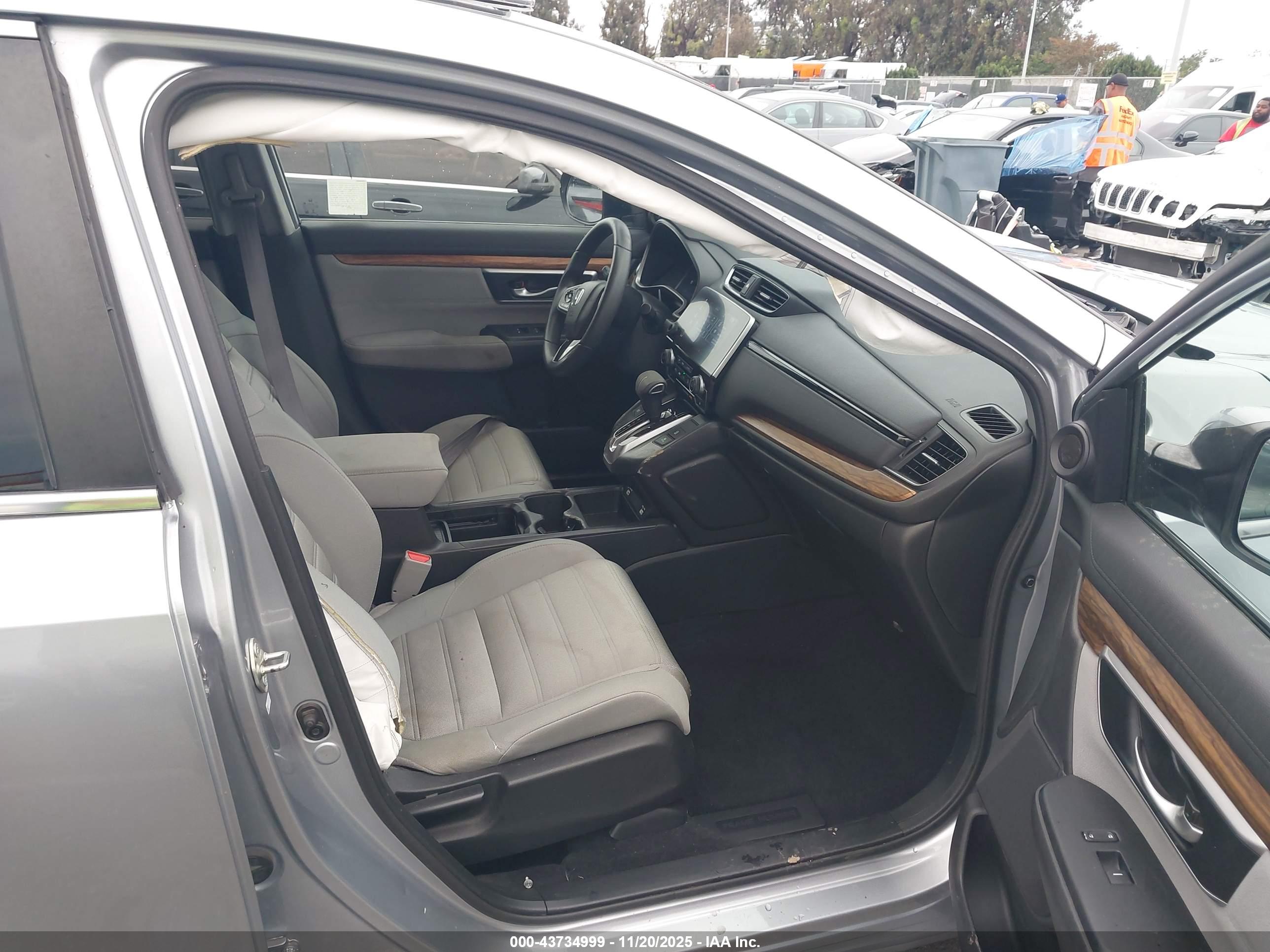 HONDA CR-V image 5