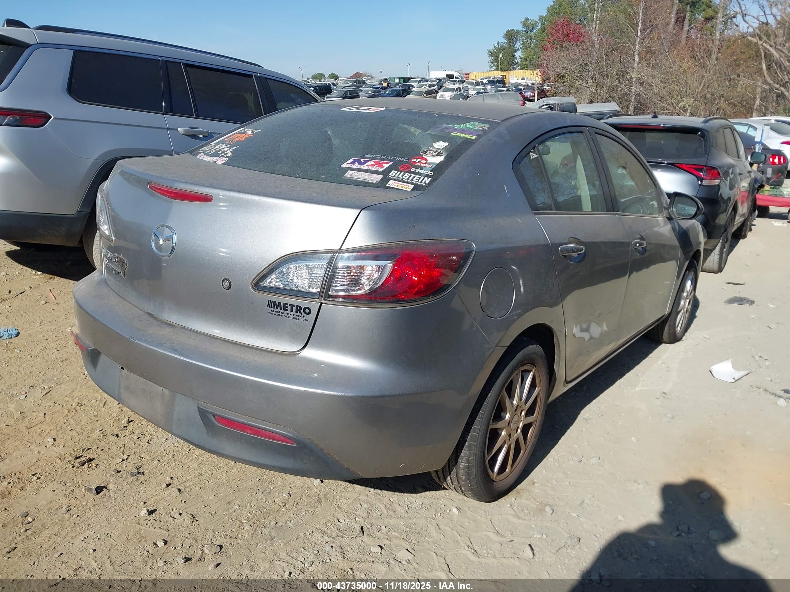 MAZDA MAZDA3 image 4