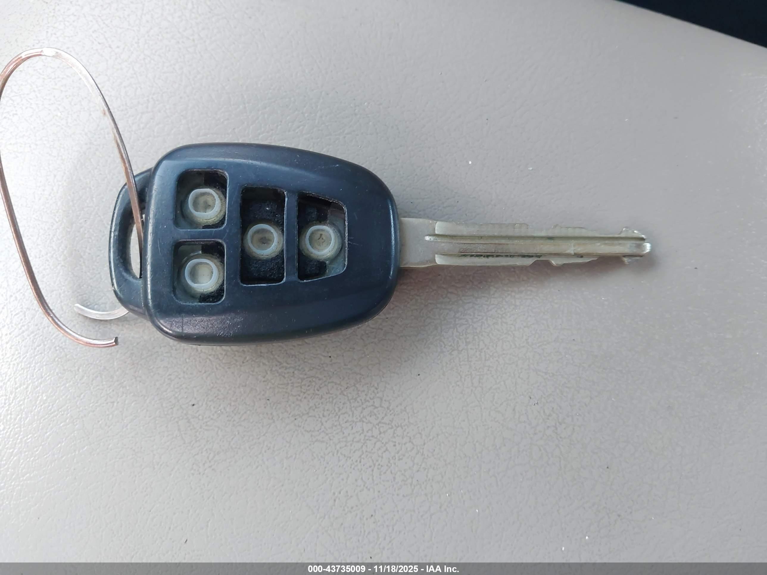 TOYOTA CAMRY image 11