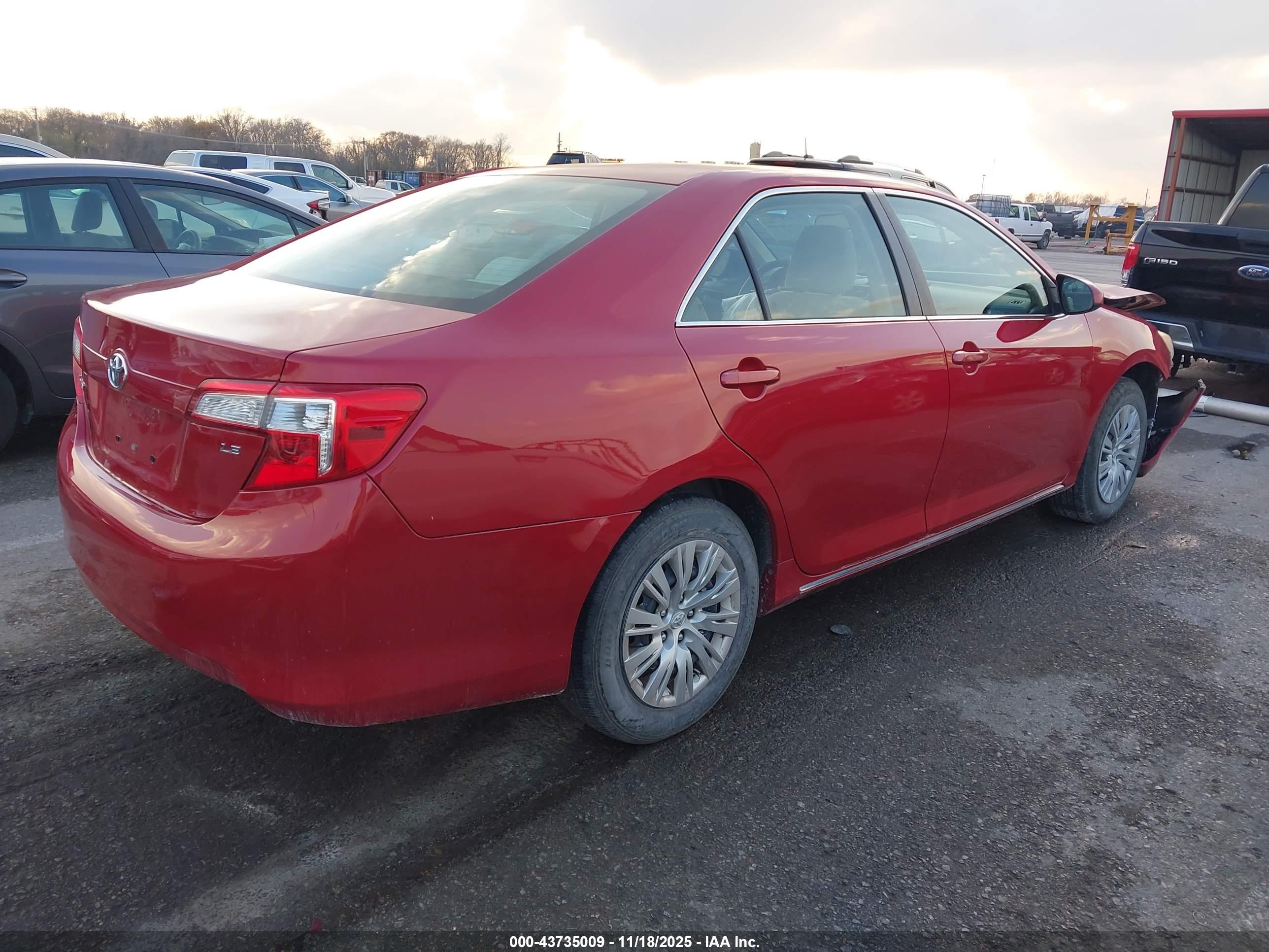 TOYOTA CAMRY image 4