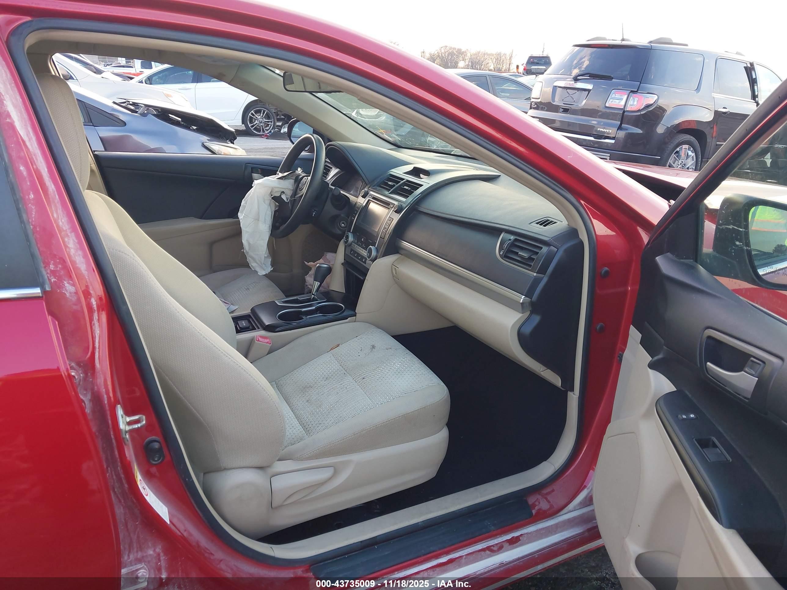 TOYOTA CAMRY image 5