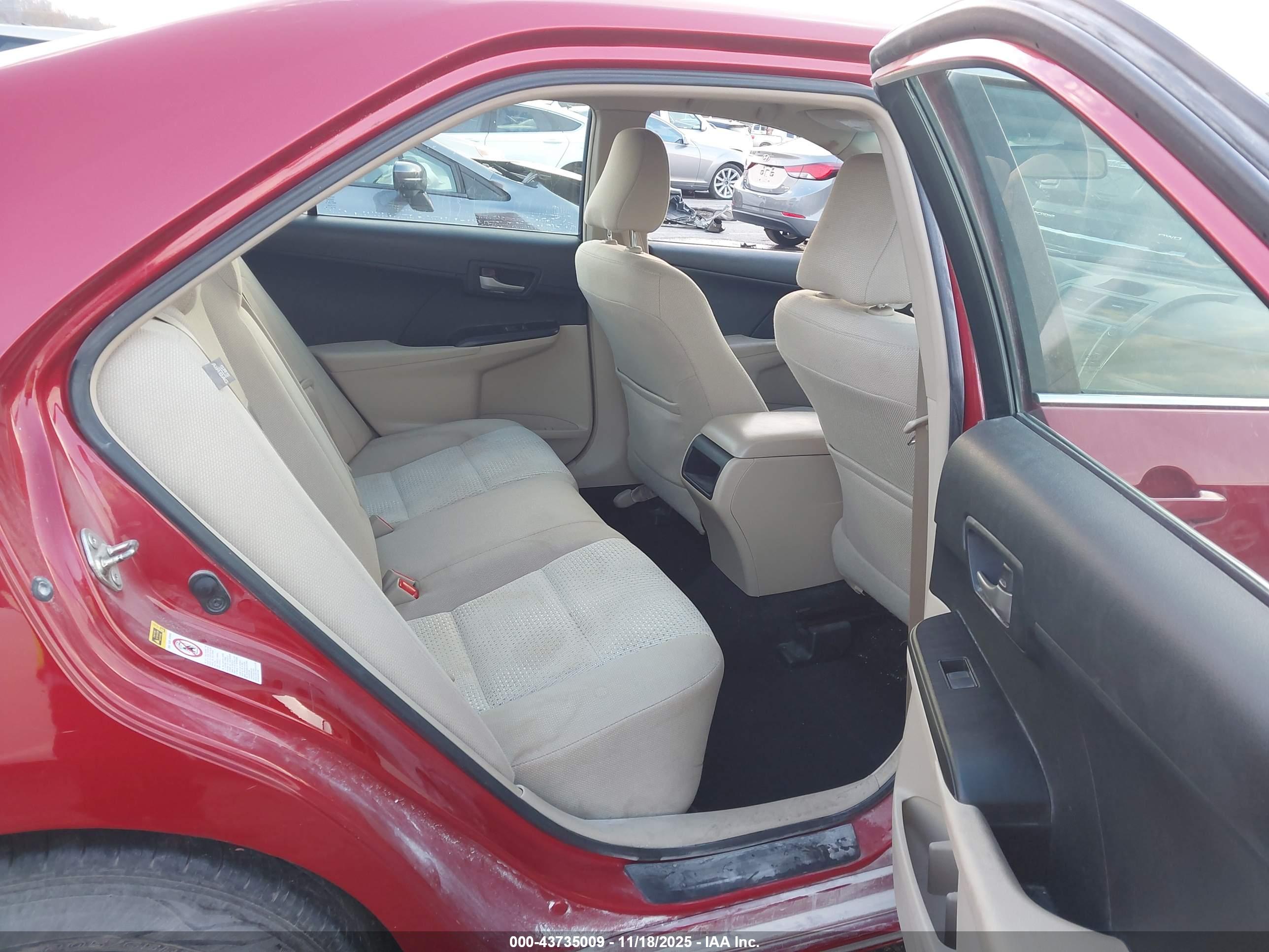 TOYOTA CAMRY image 8