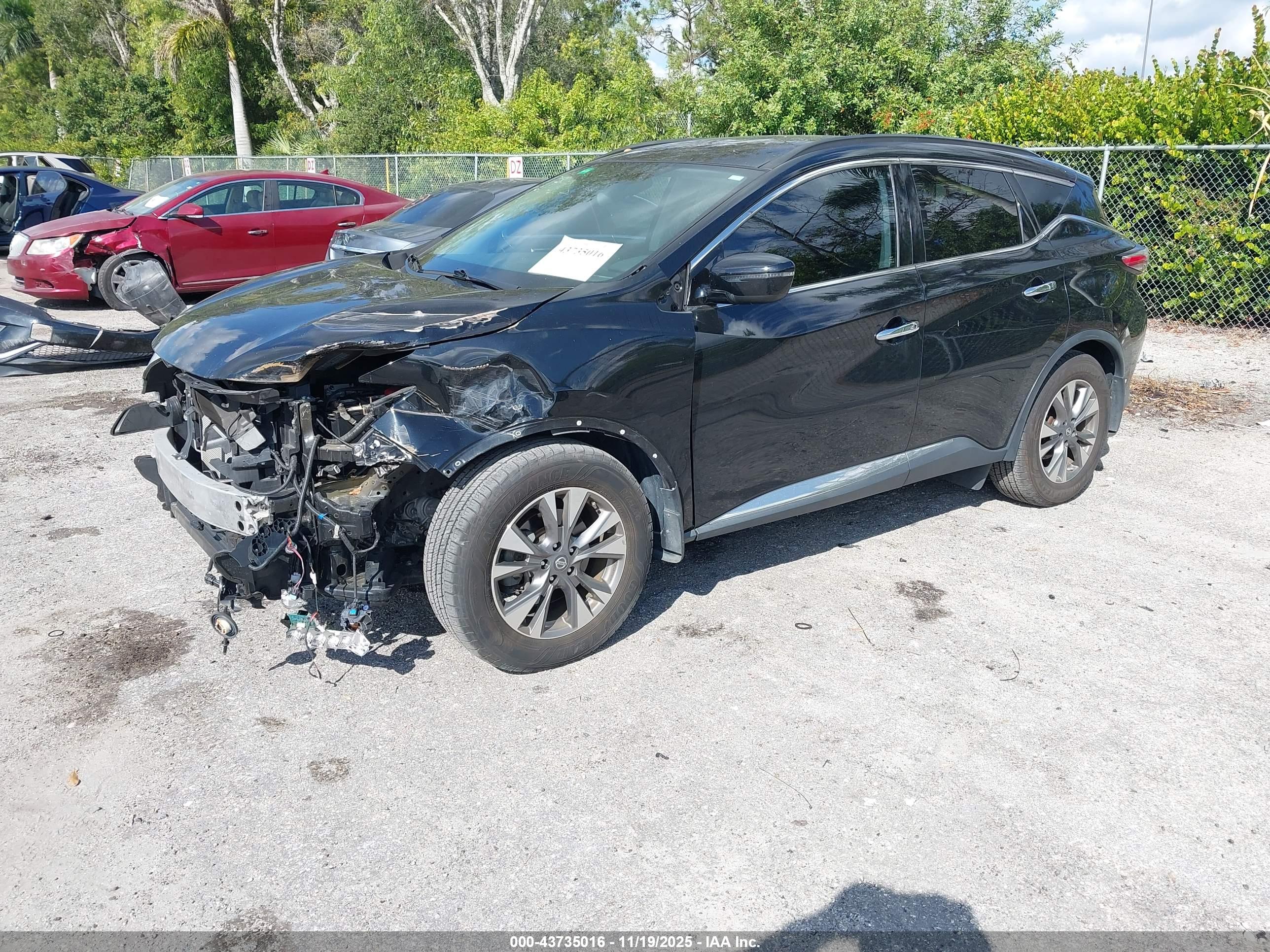 NISSAN MURANO image 2