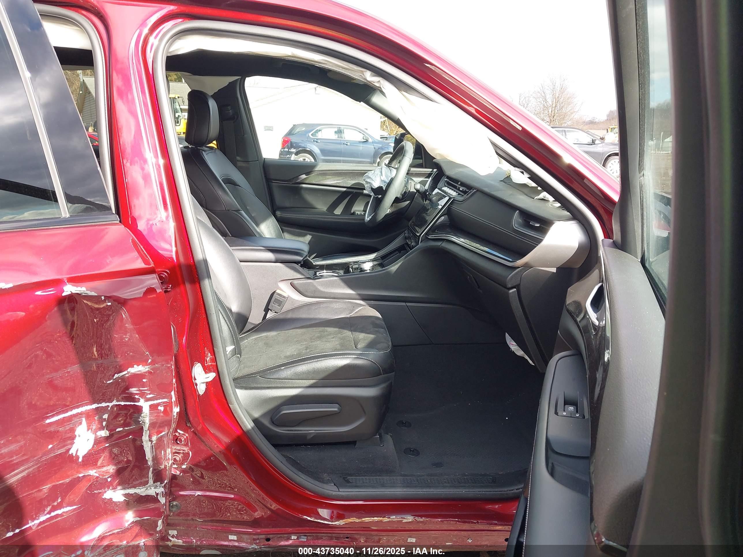 JEEP GRAND image 5