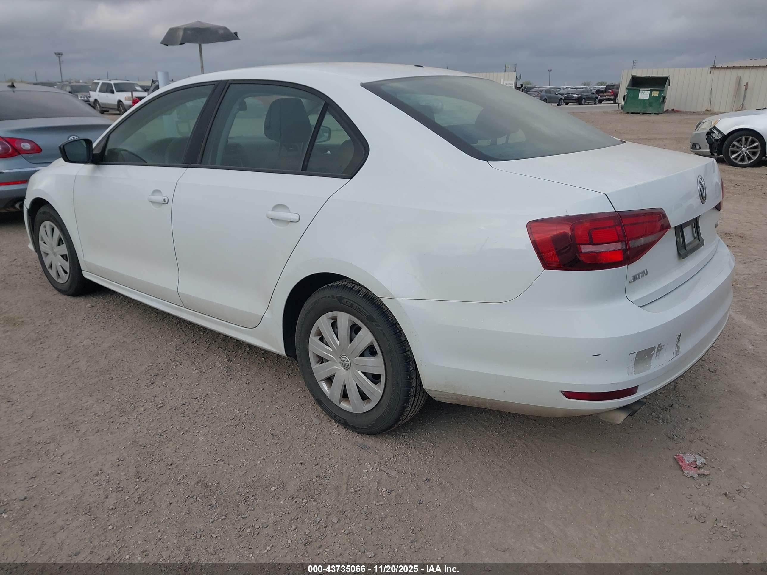 VOLKSWAGEN JETTA image 3