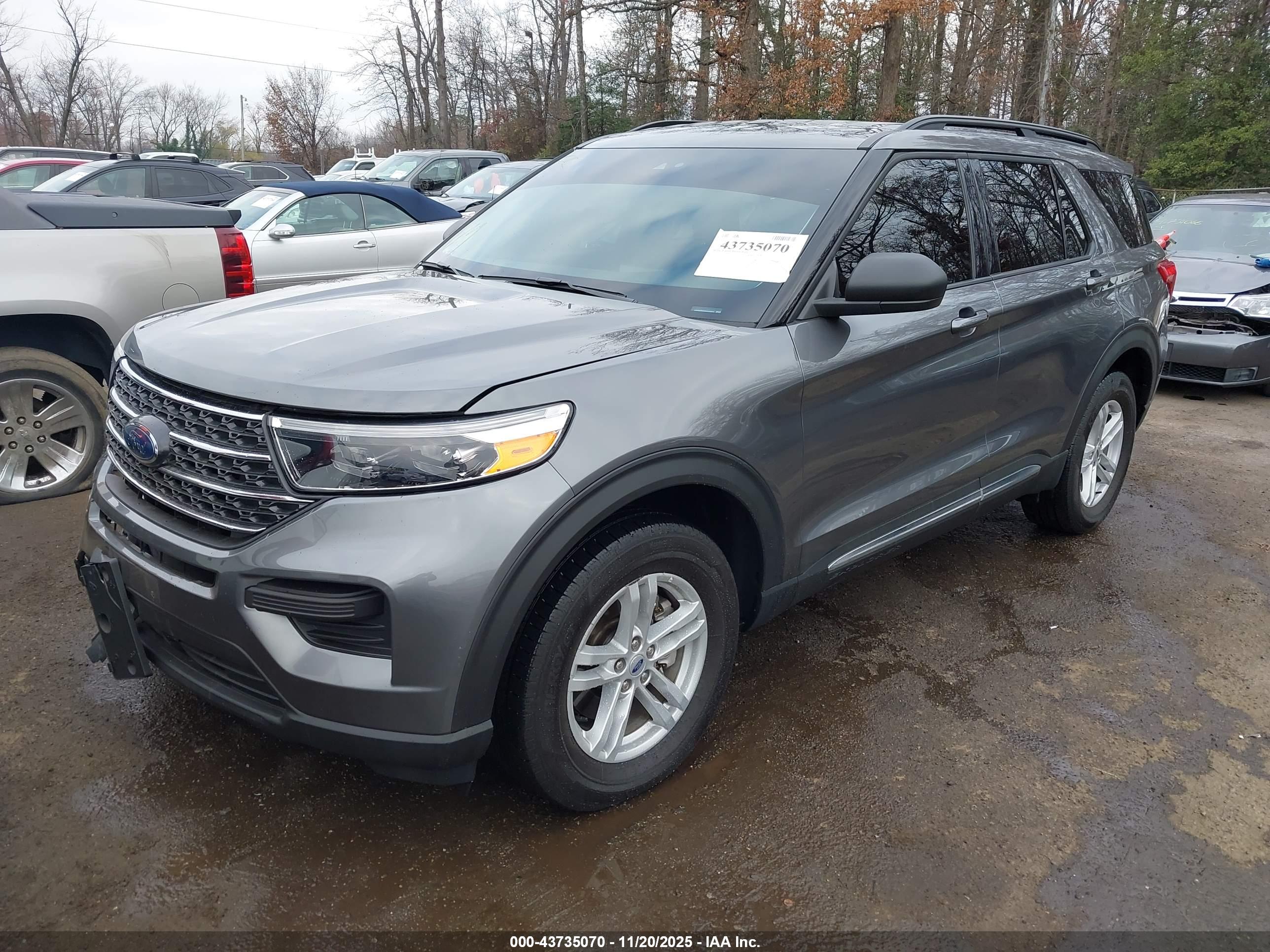 FORD EXPLORER image 2
