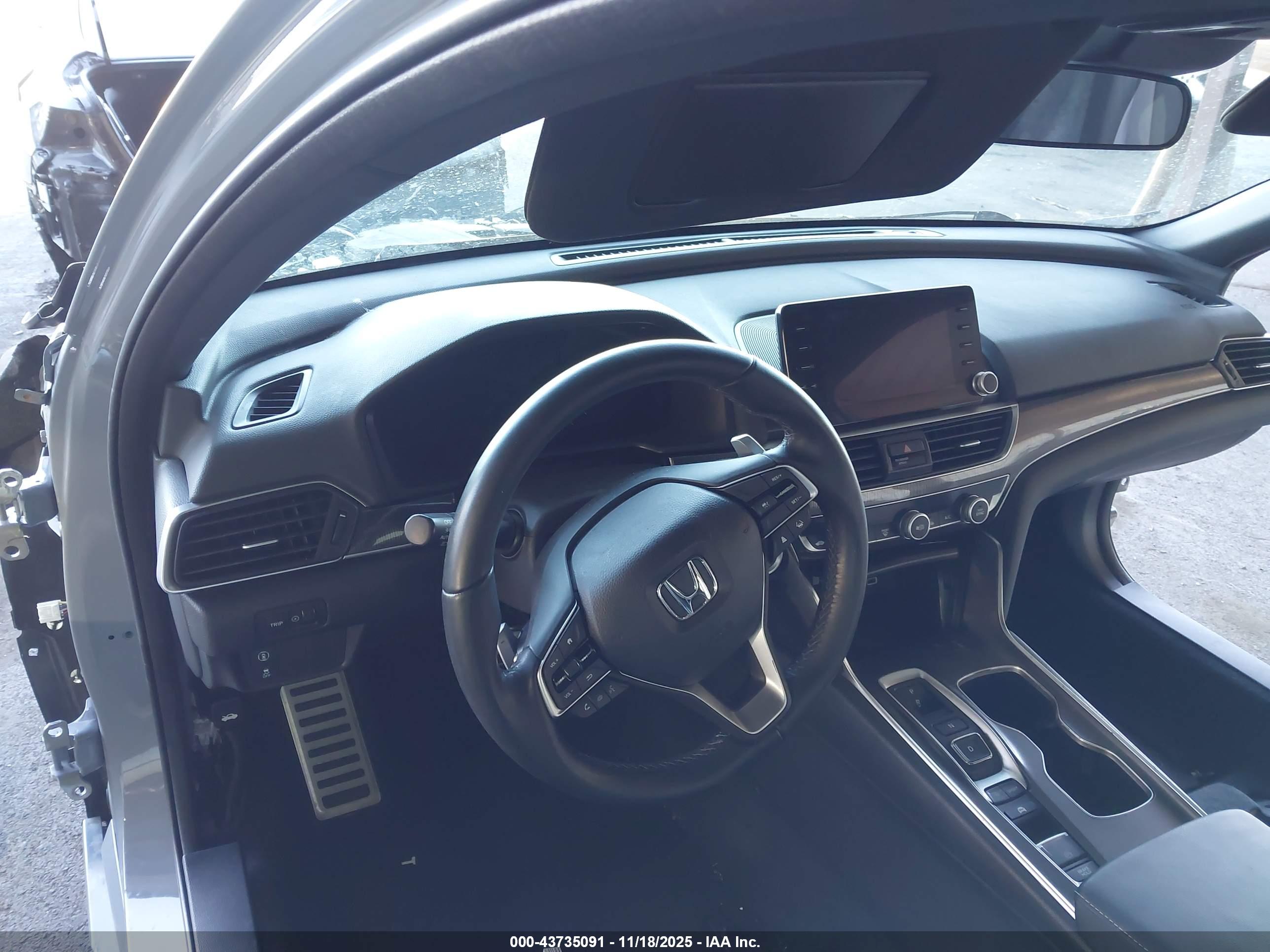 HONDA ACCORD image 6