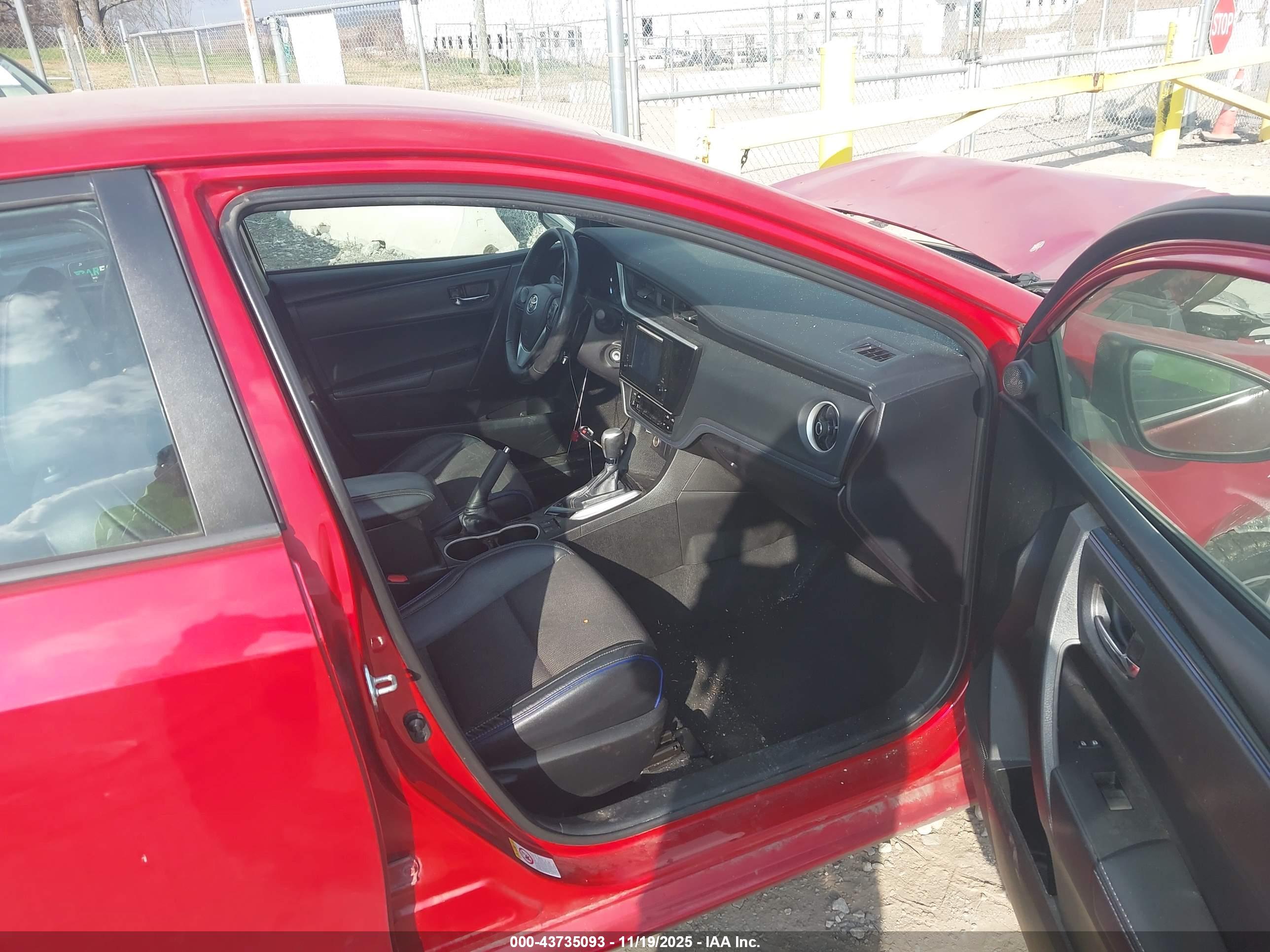 TOYOTA COROLLA image 5