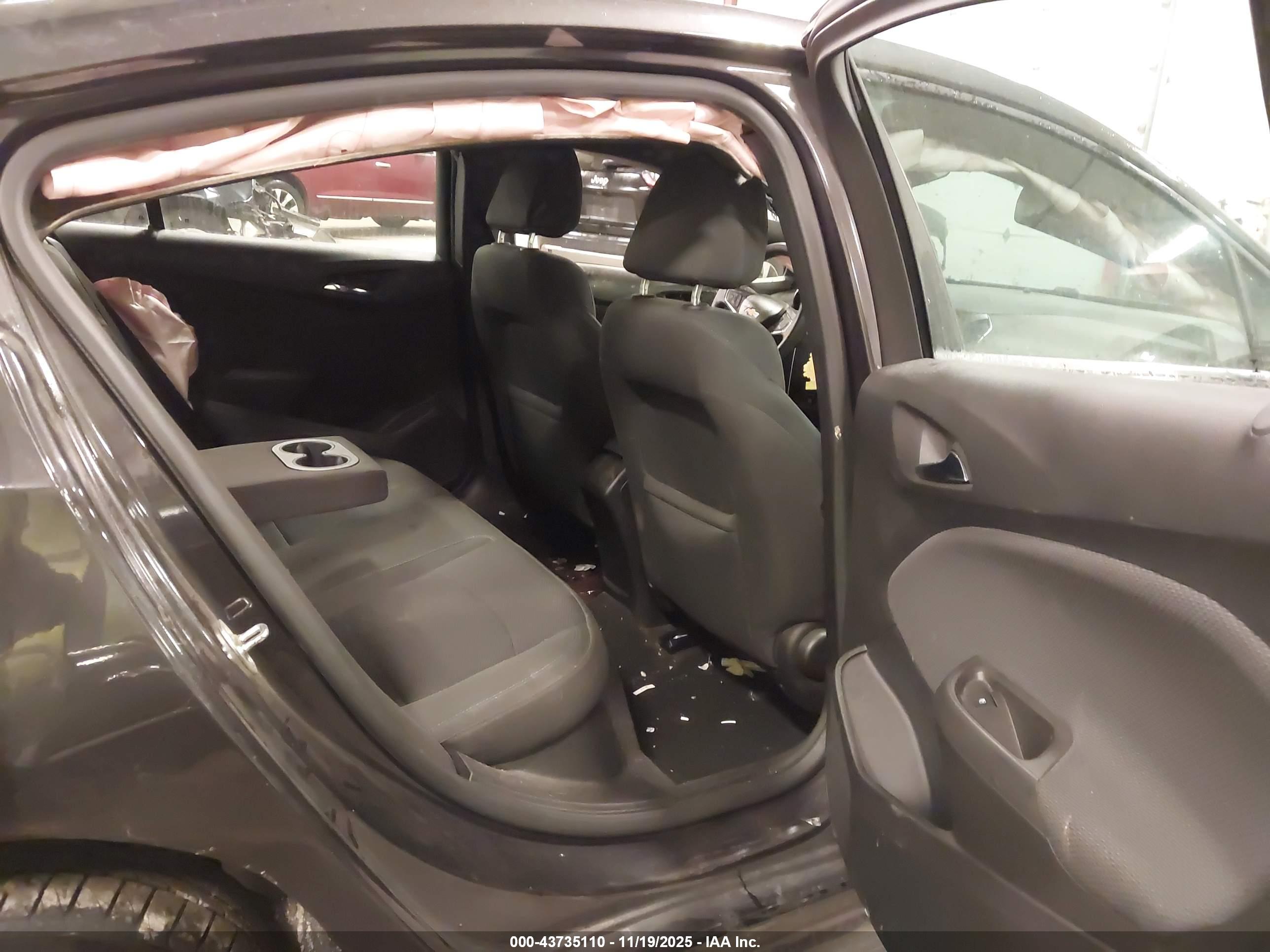 CHEVROLET CRUZE image 8