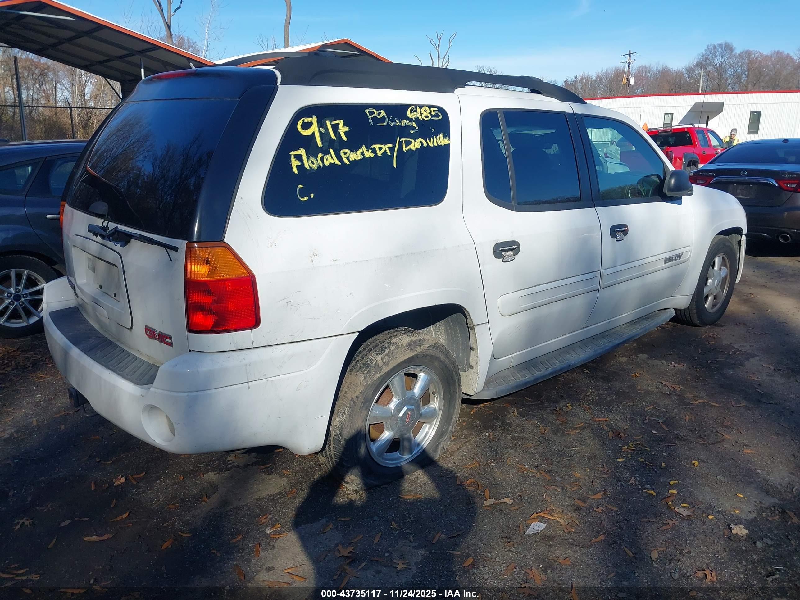 GMC ENVOY image 4