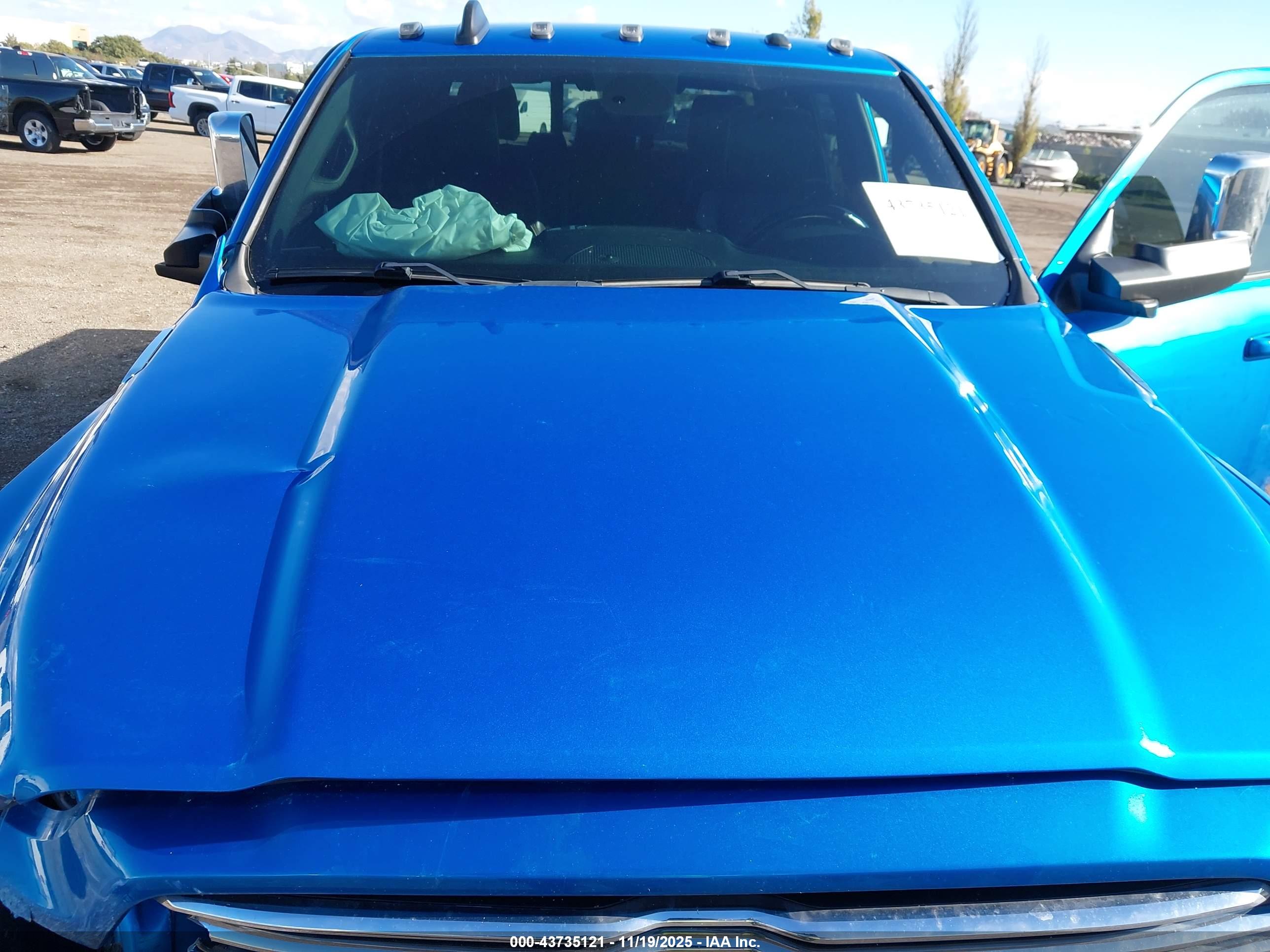 RAM 2500 image 10