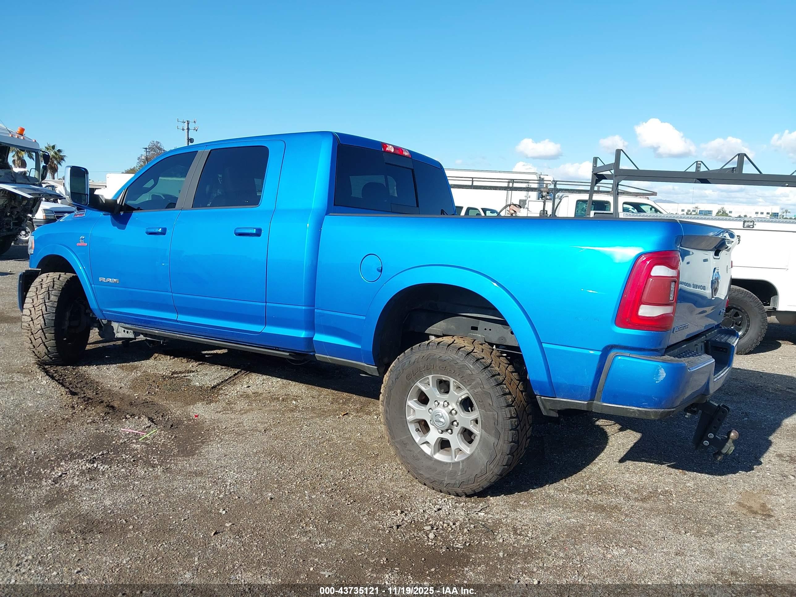 RAM 2500 image 3