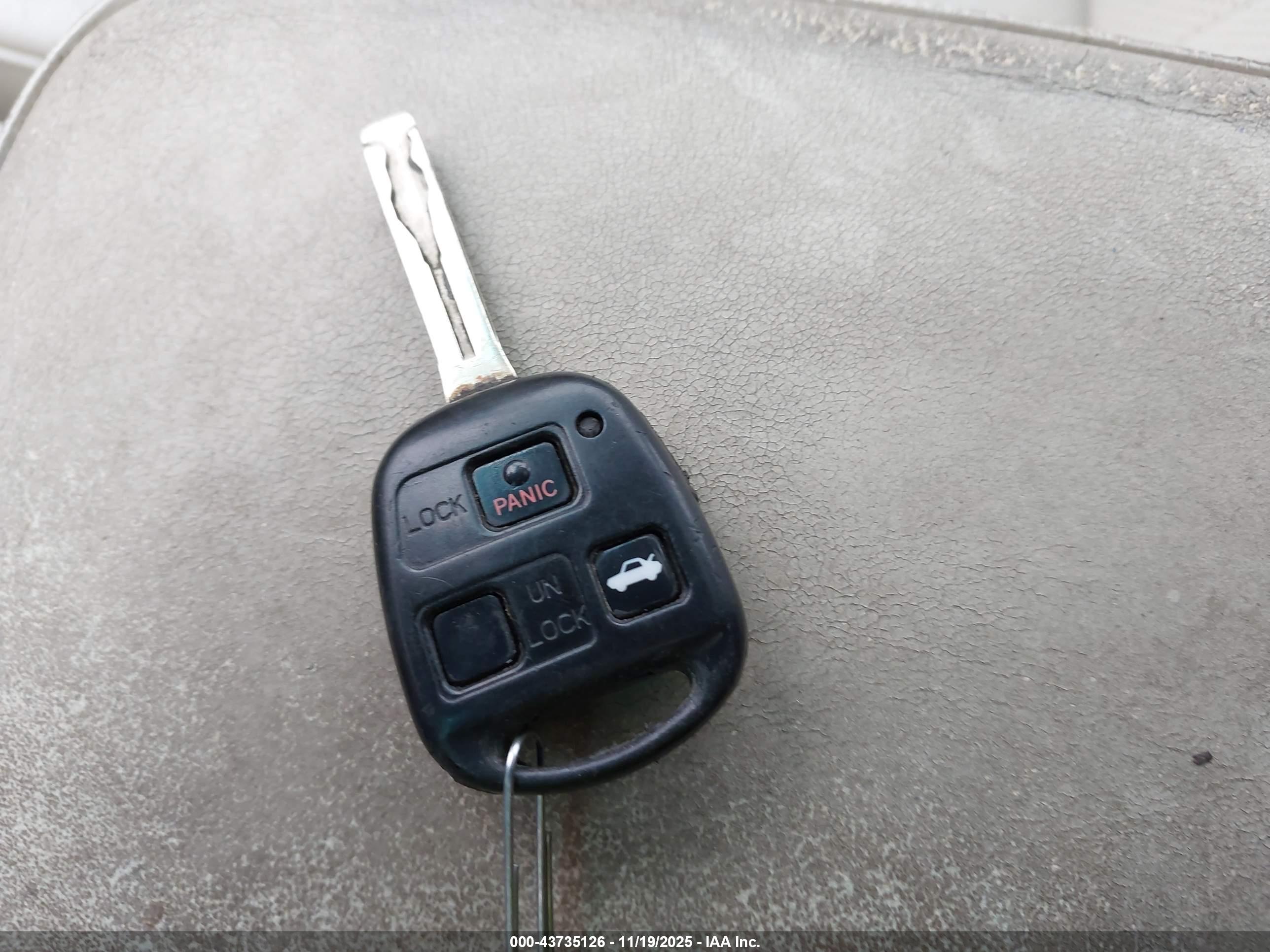 LEXUS LS image 11