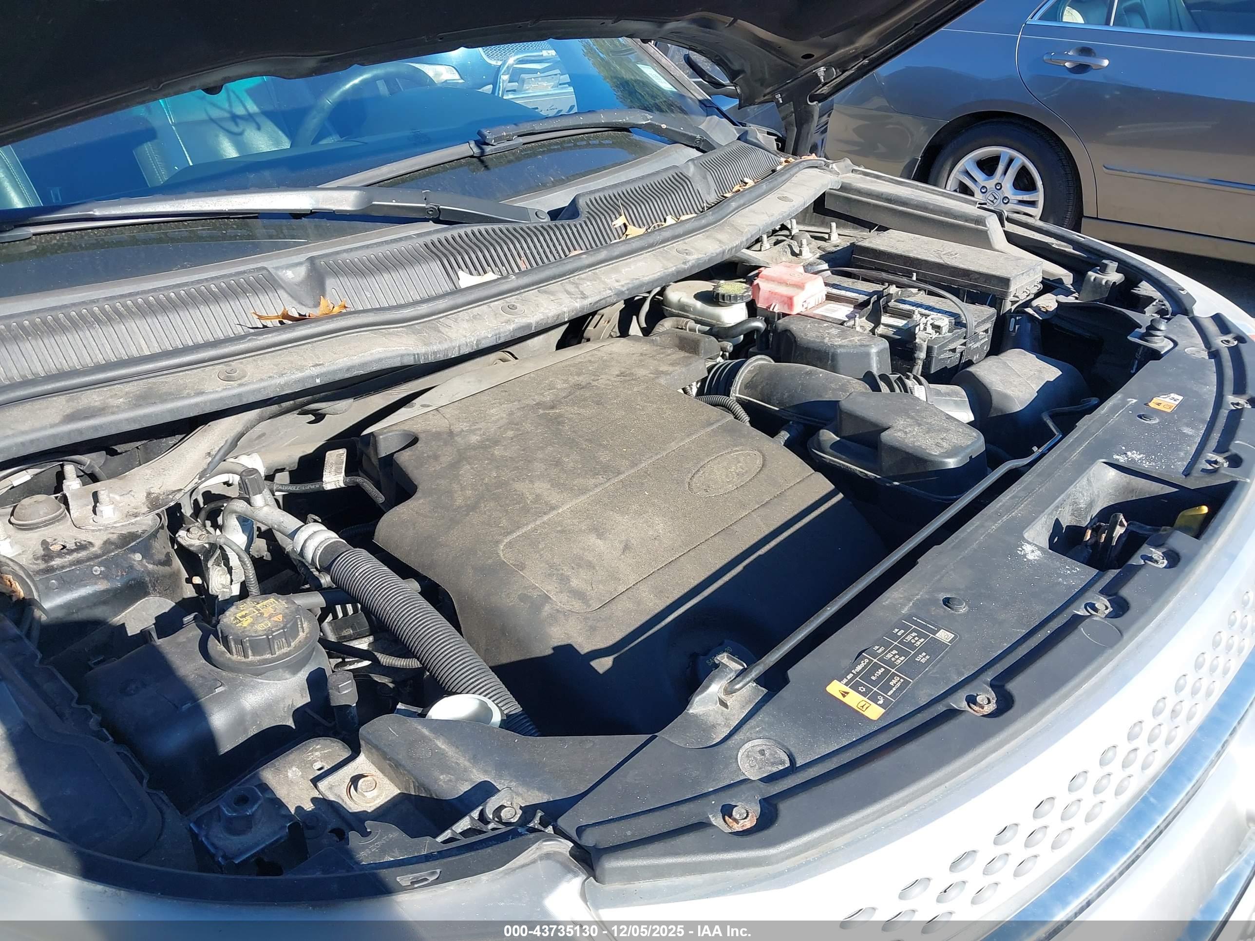 FORD EXPLORER image 10