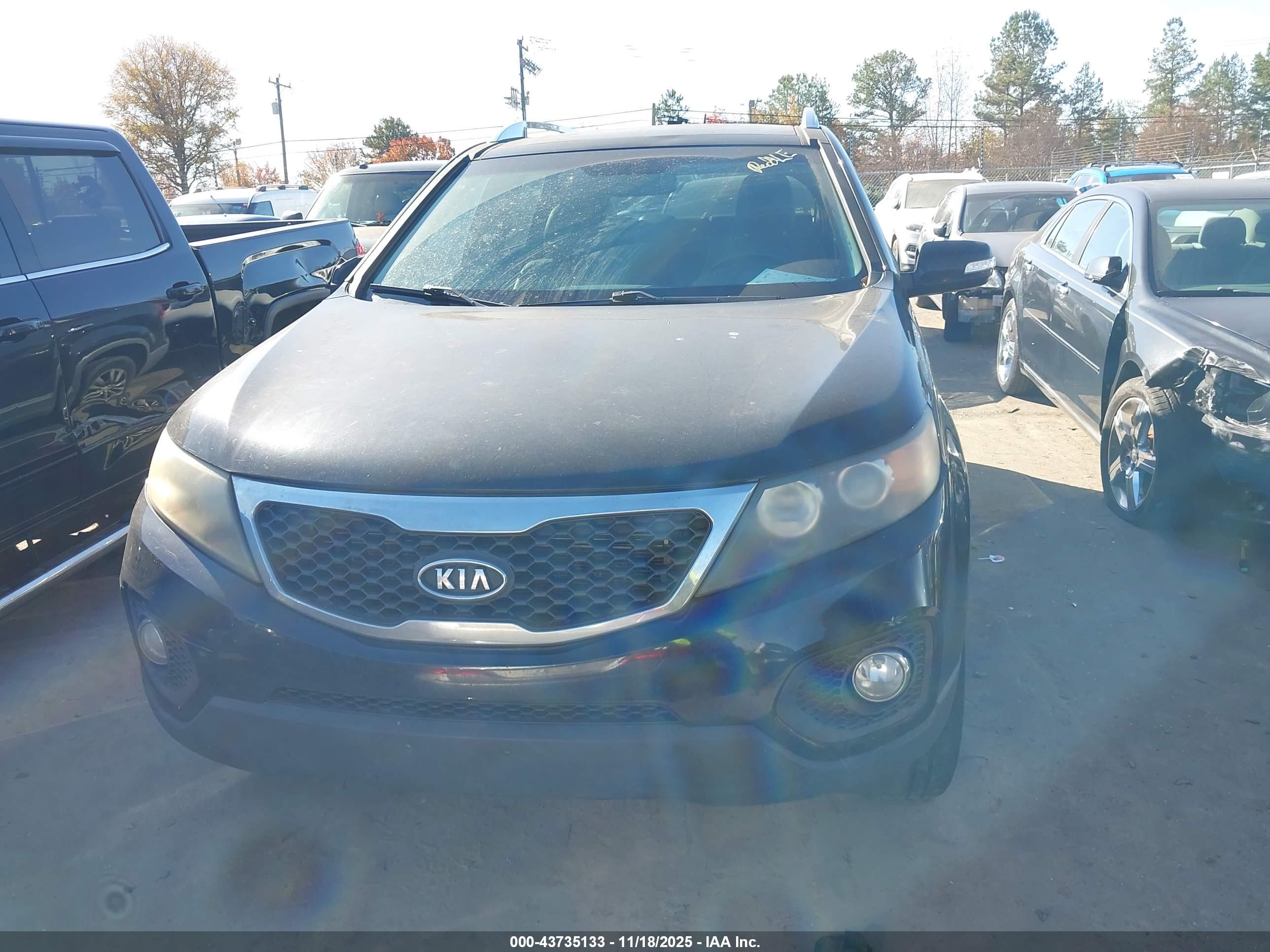 KIA SORENTO image 6