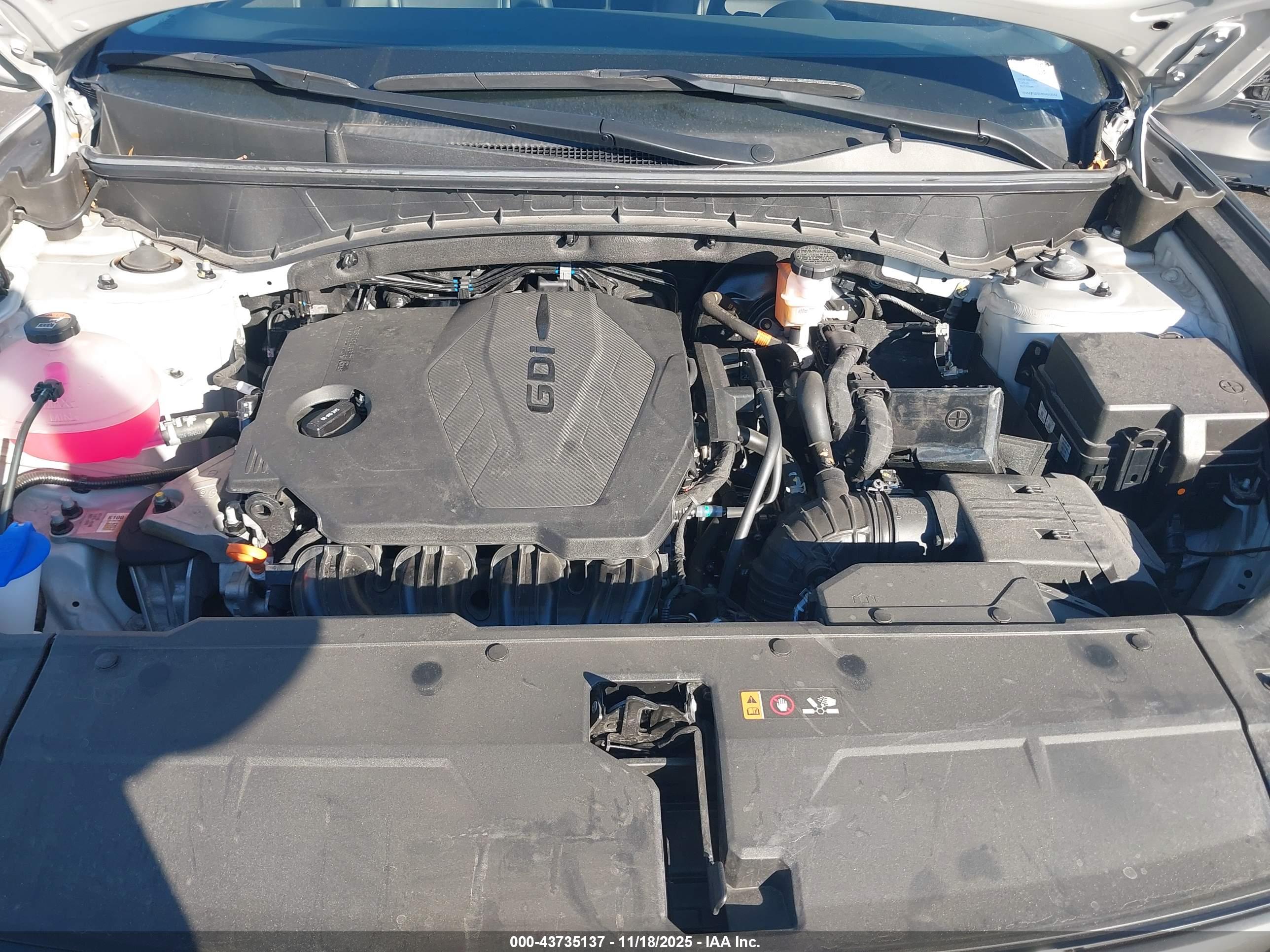 HYUNDAI TUCSON image 10