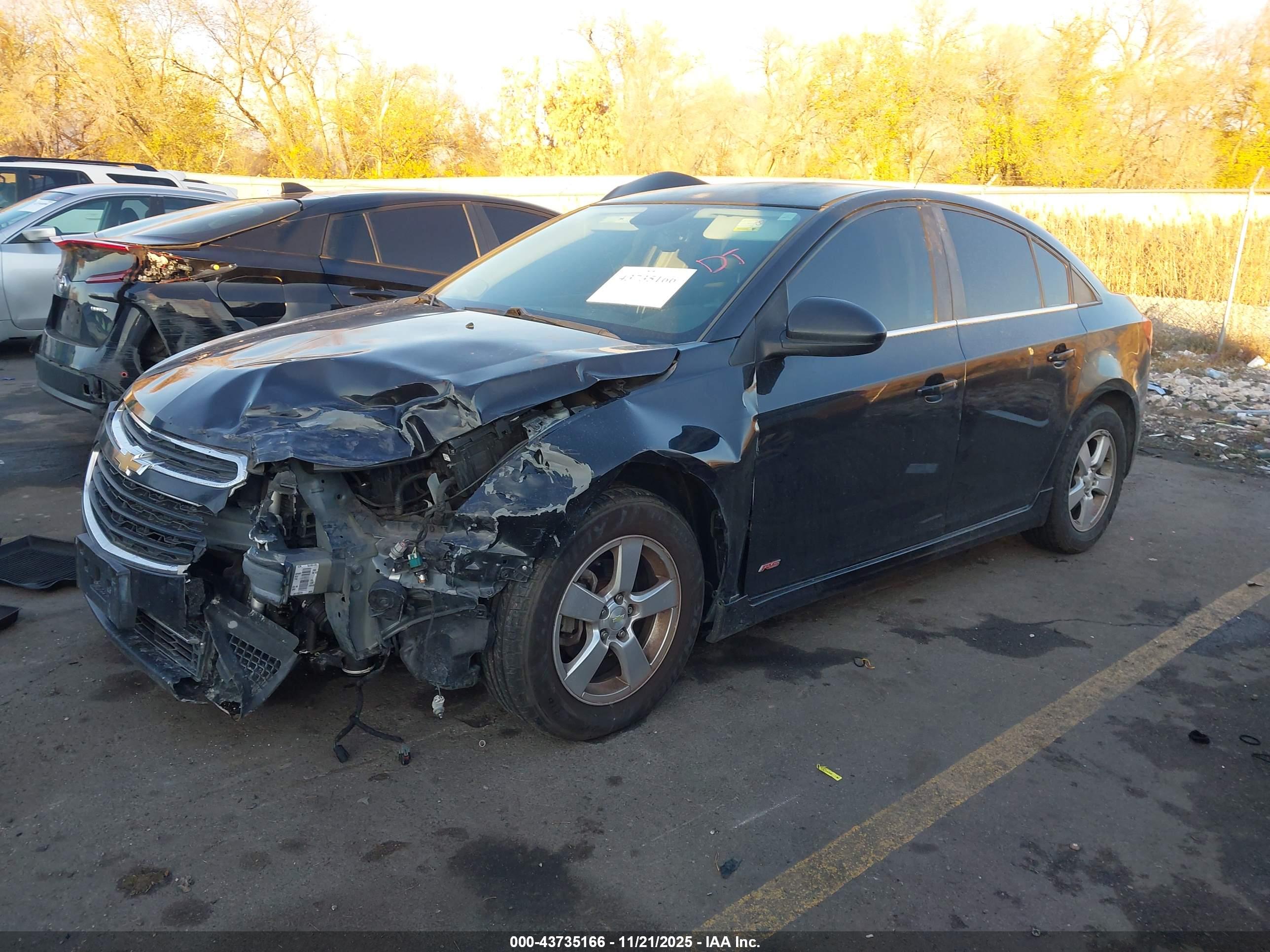 CHEVROLET CRUZE image 2