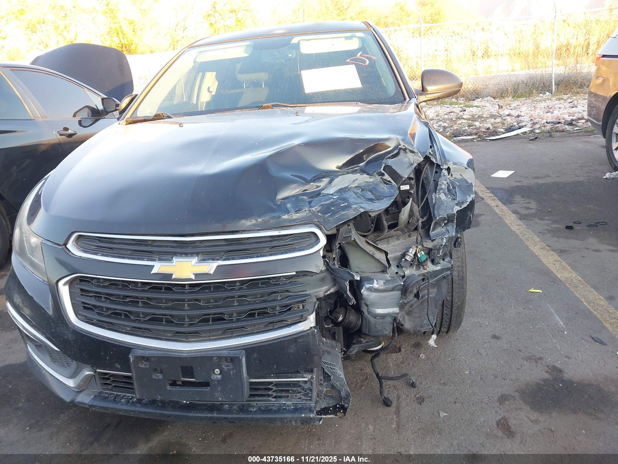 CHEVROLET CRUZE image 6