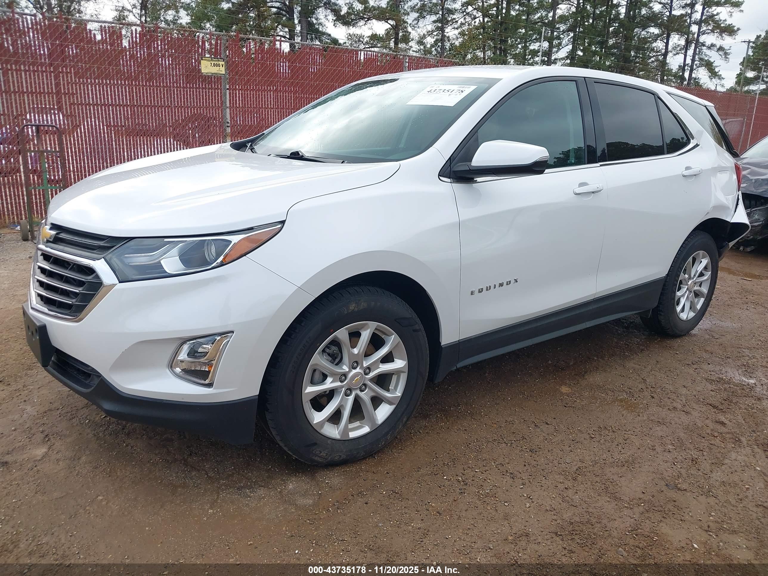 CHEVROLET EQUINOX image 2