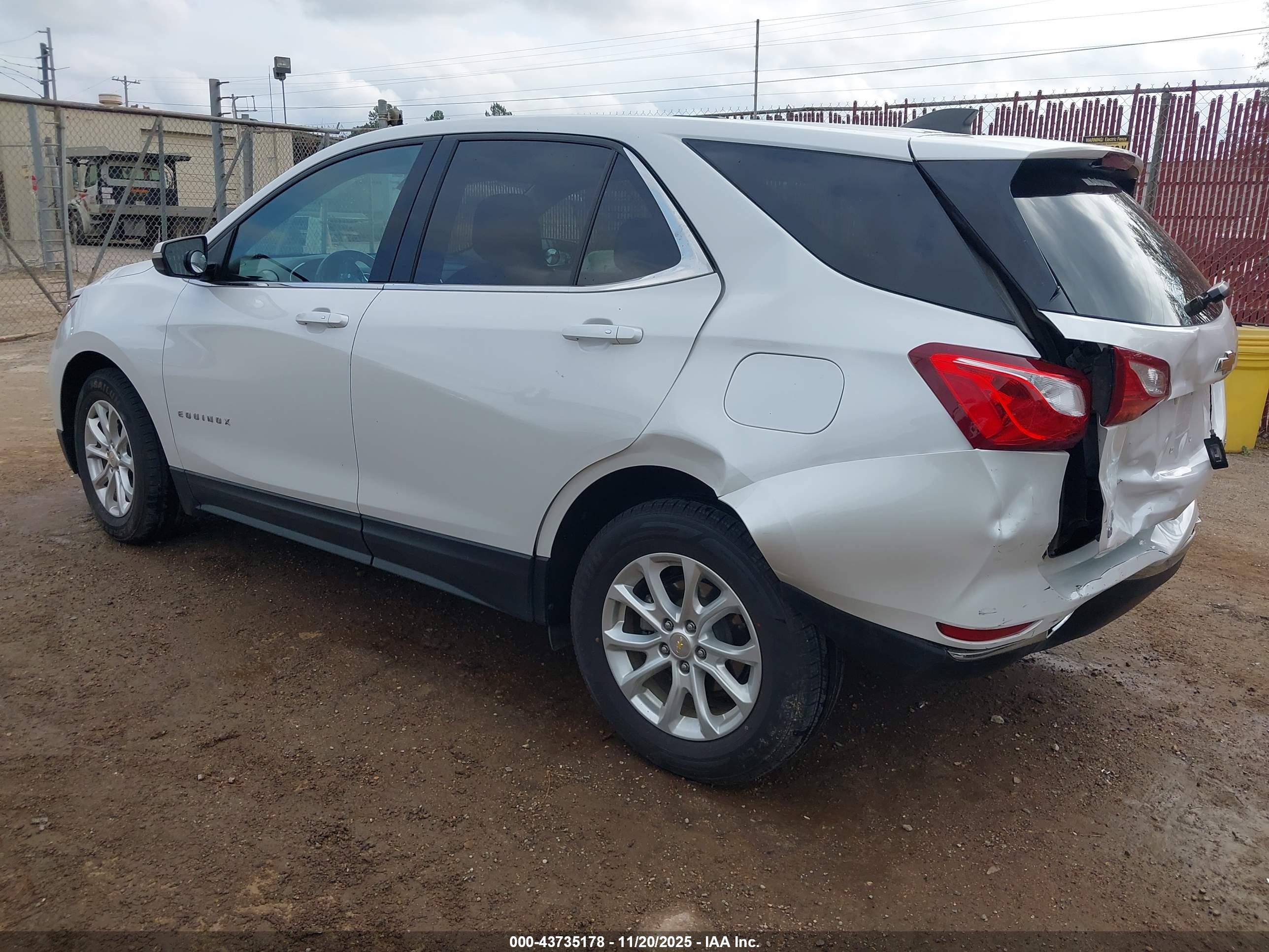 CHEVROLET EQUINOX image 3