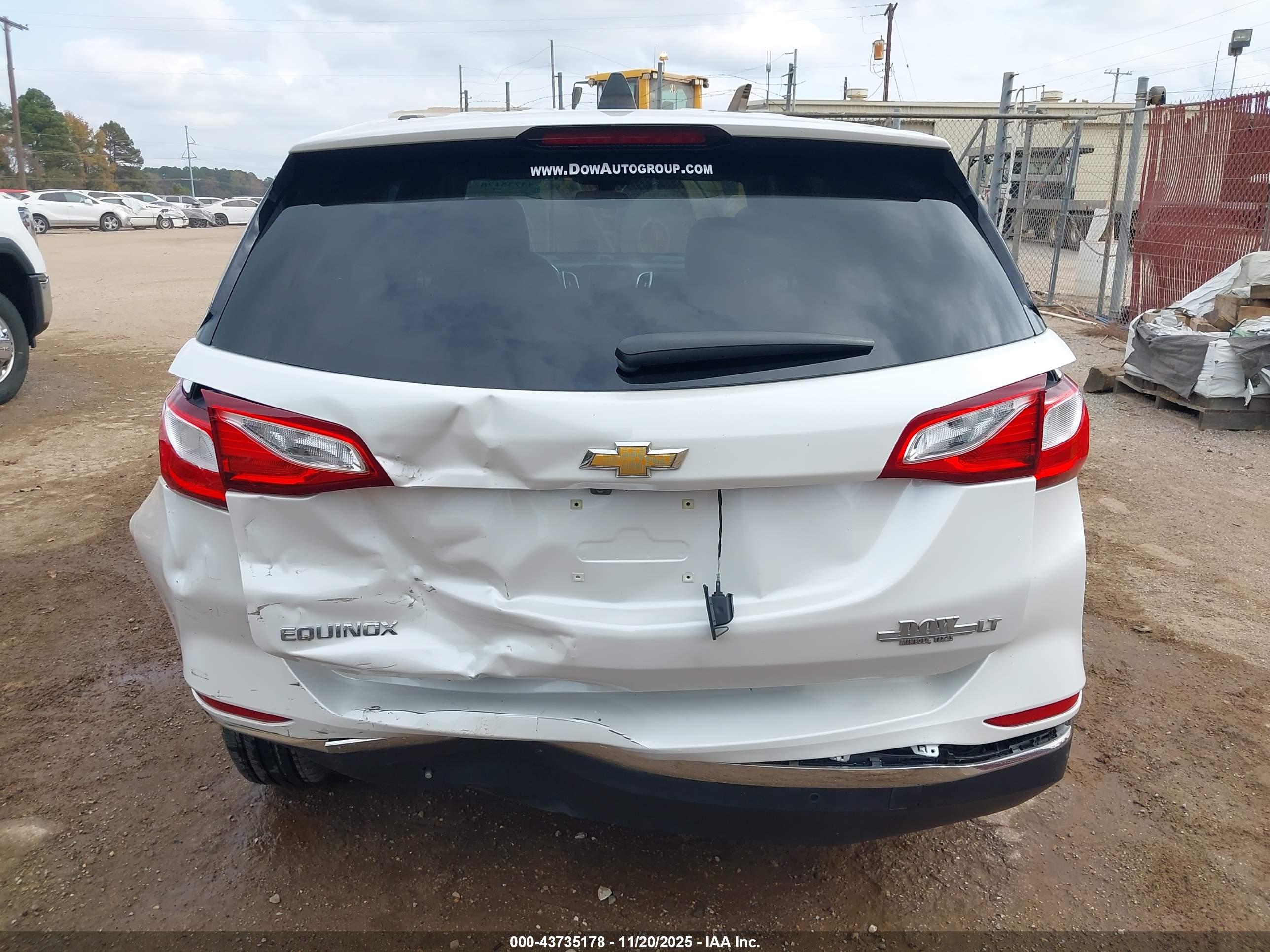CHEVROLET EQUINOX image 6