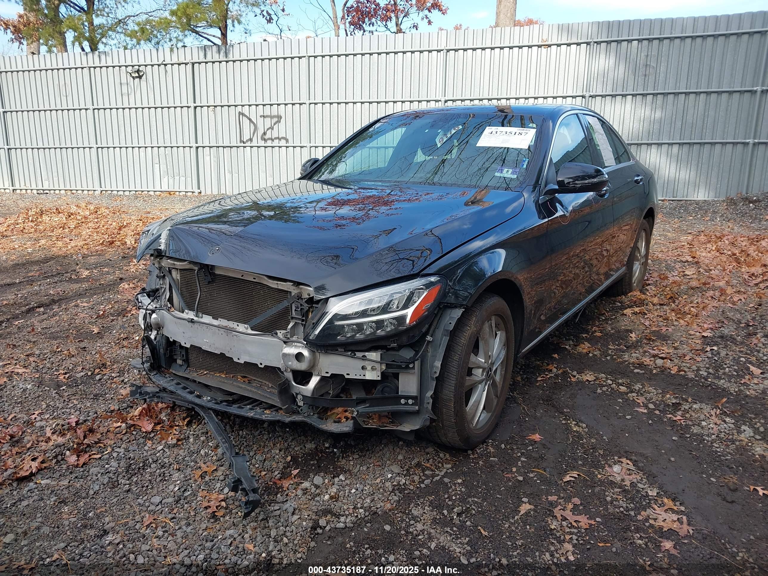 MERCEDES-BENZ C image 2