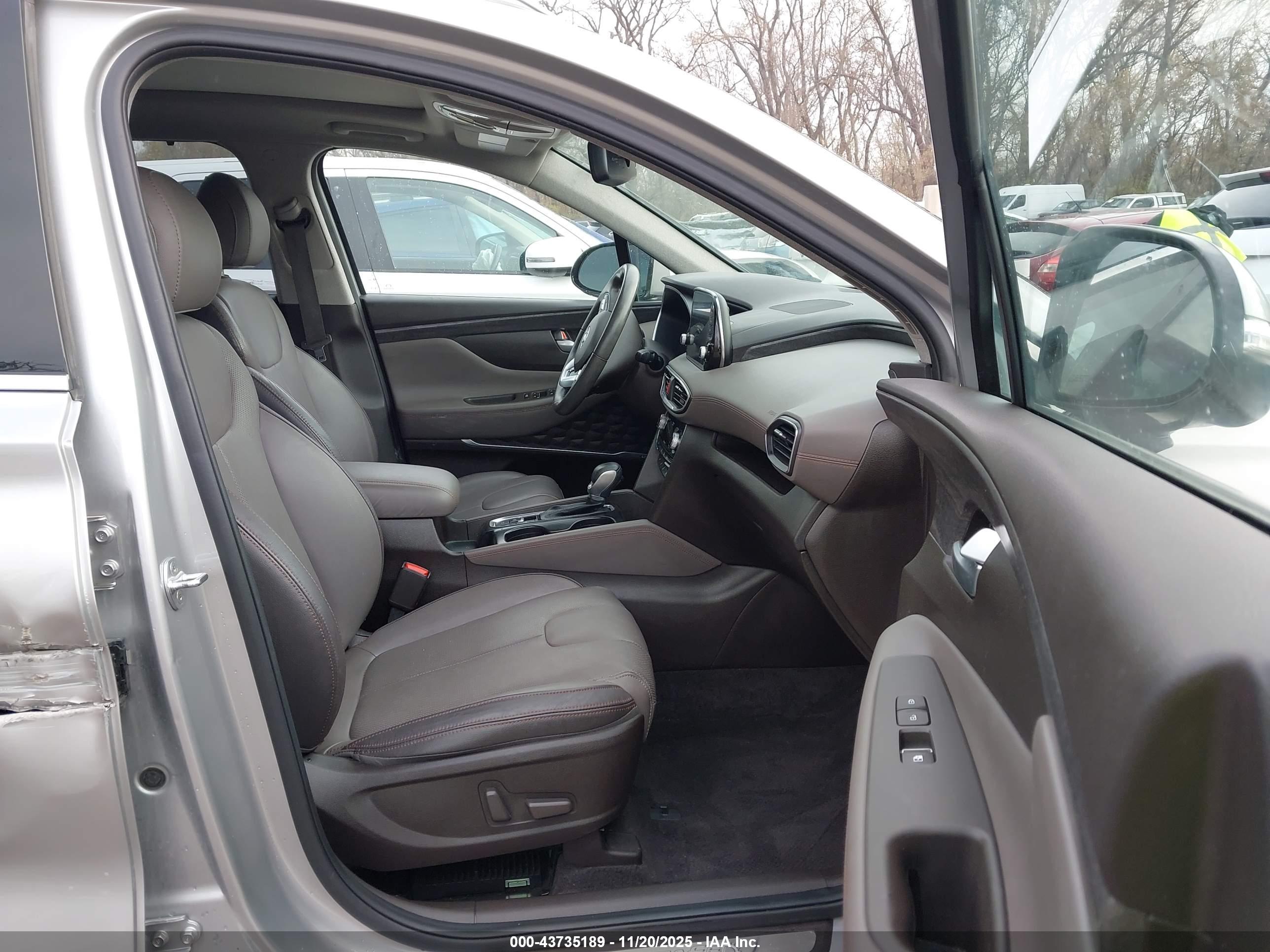 HYUNDAI SANTA image 5