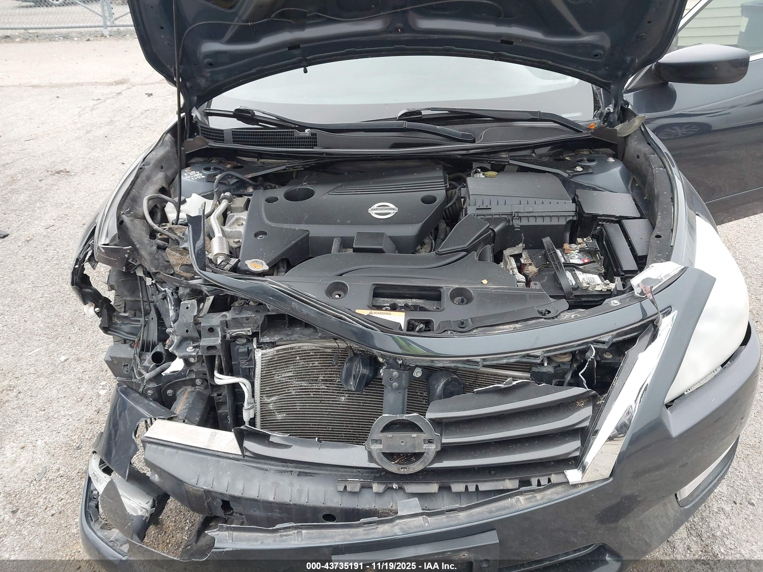 NISSAN ALTIMA image 10