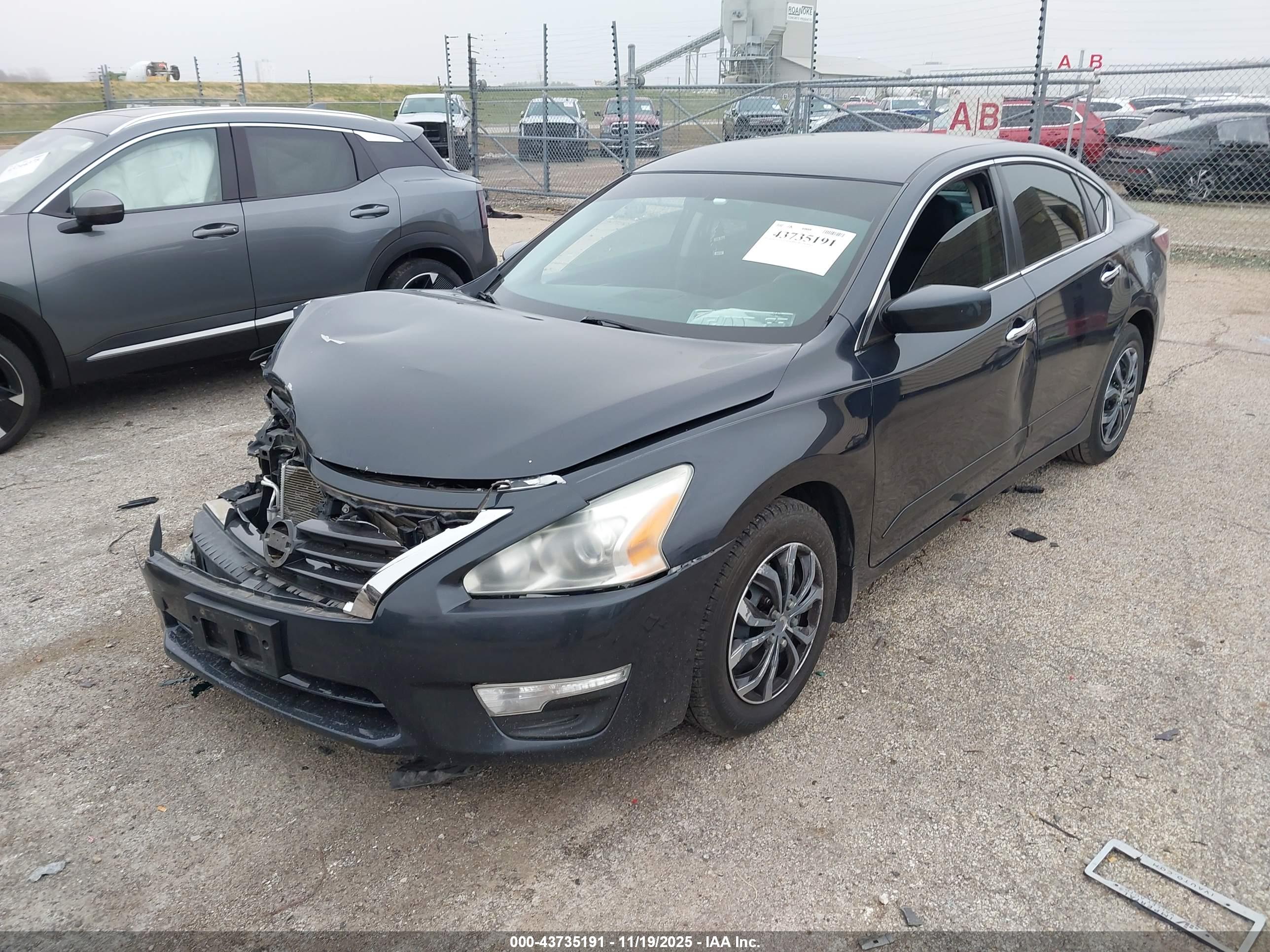 NISSAN ALTIMA image 2