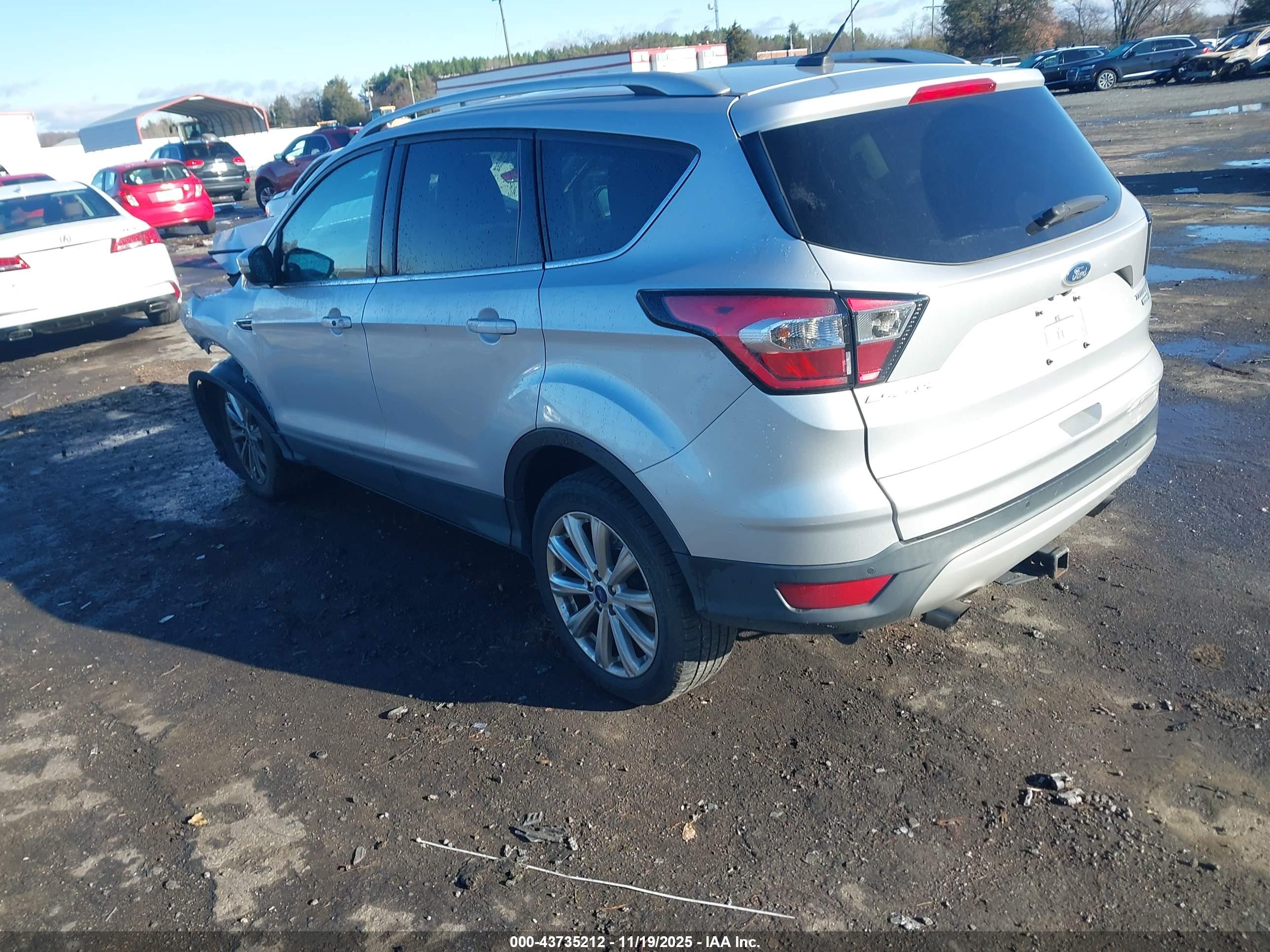 FORD ESCAPE image 3