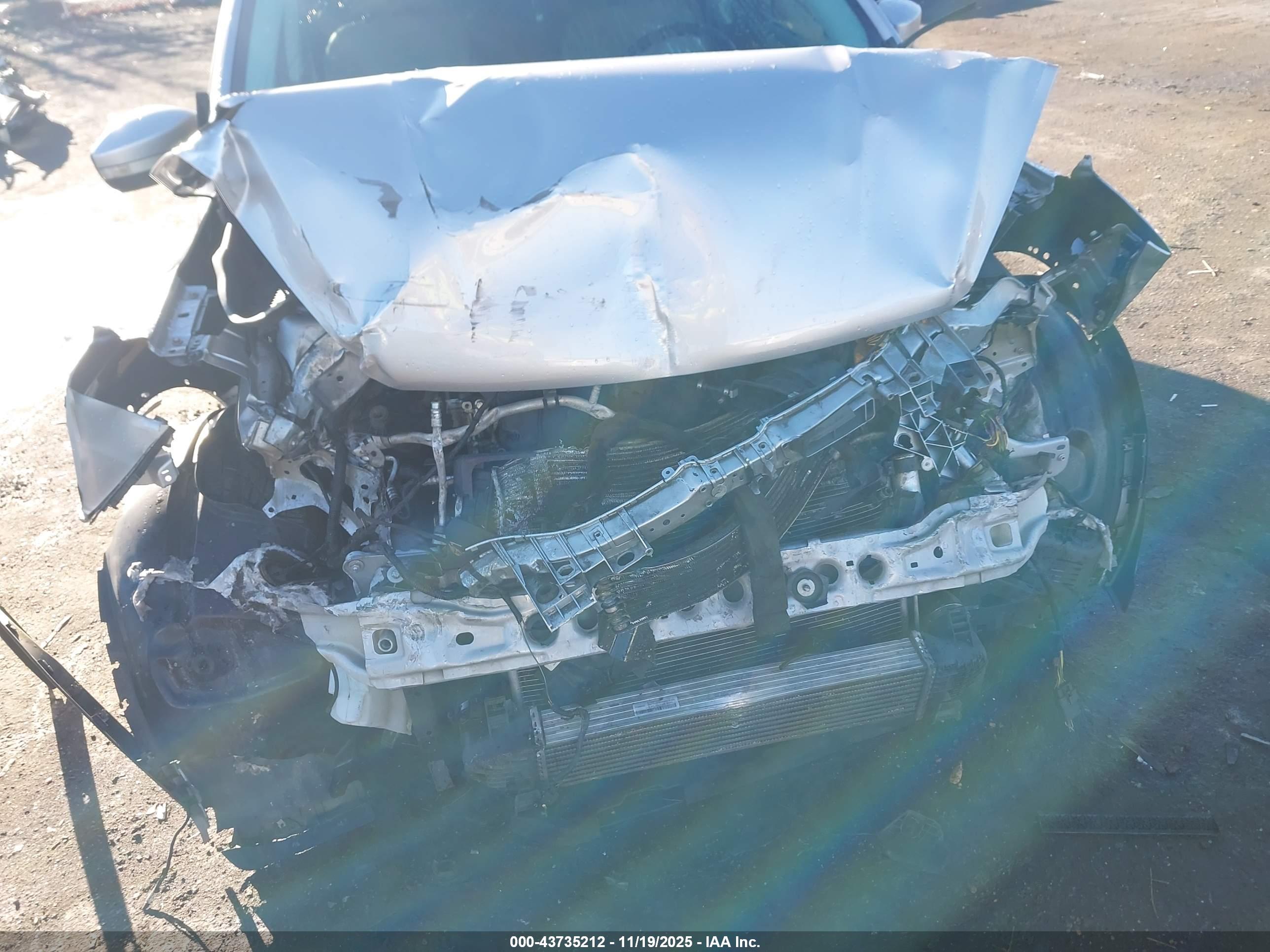 FORD ESCAPE image 6