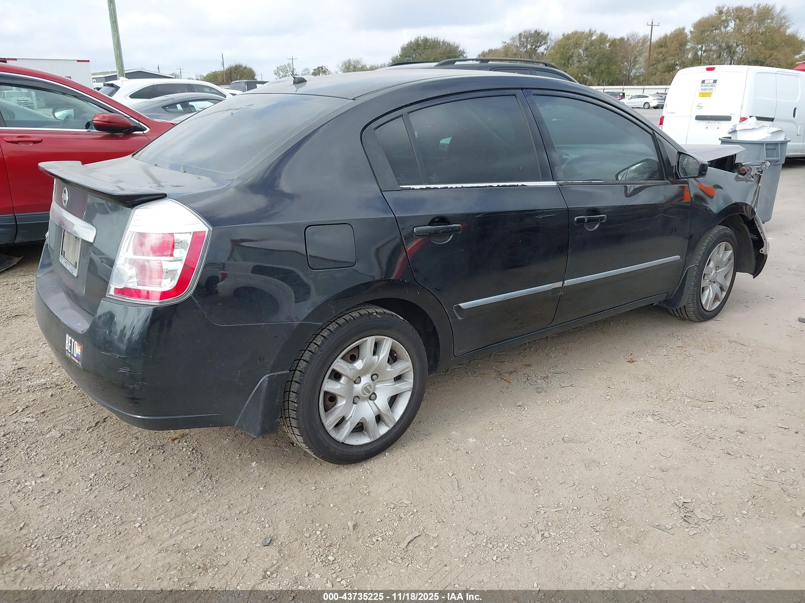 NISSAN SENTRA image 4