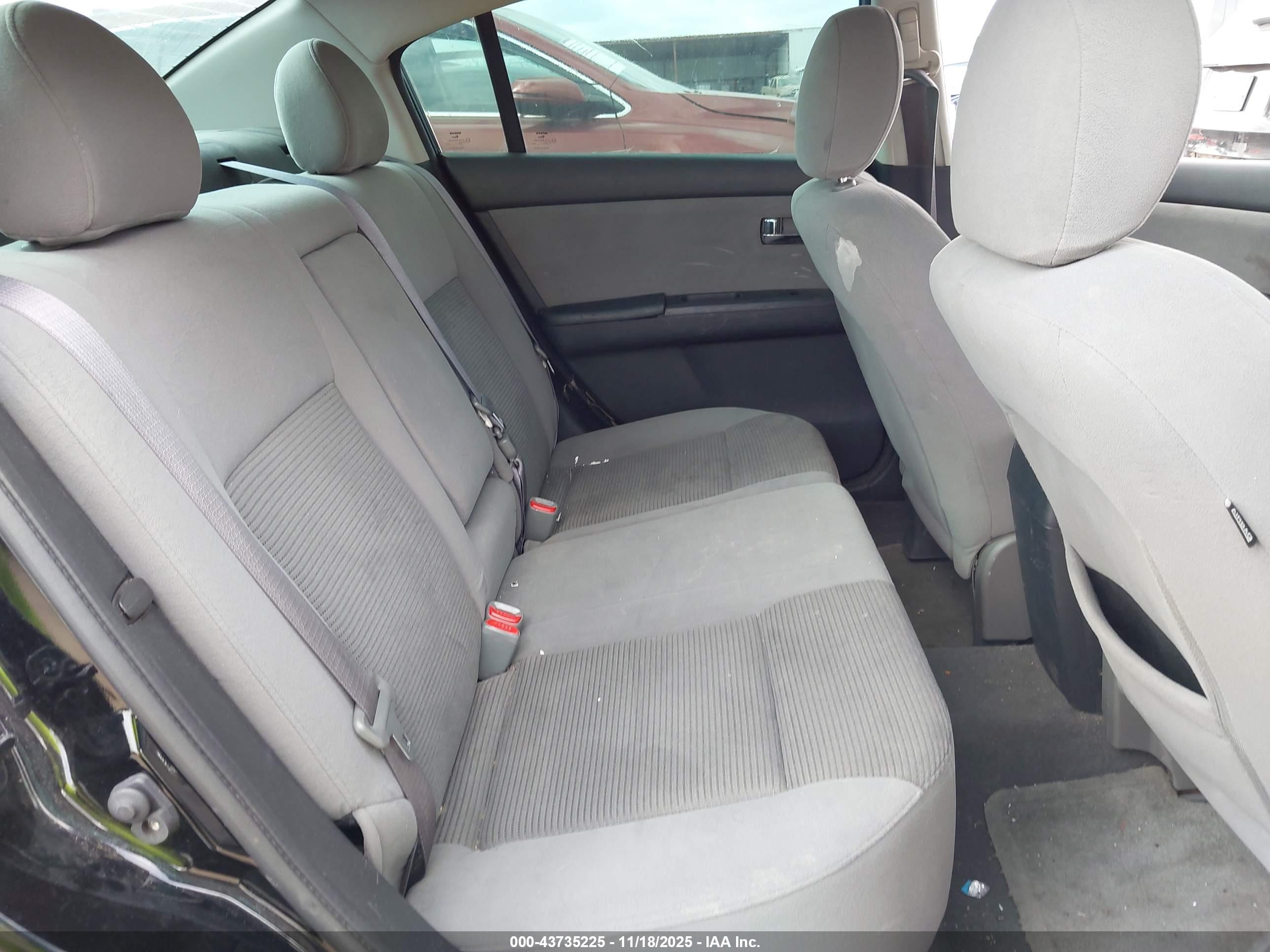 NISSAN SENTRA image 8