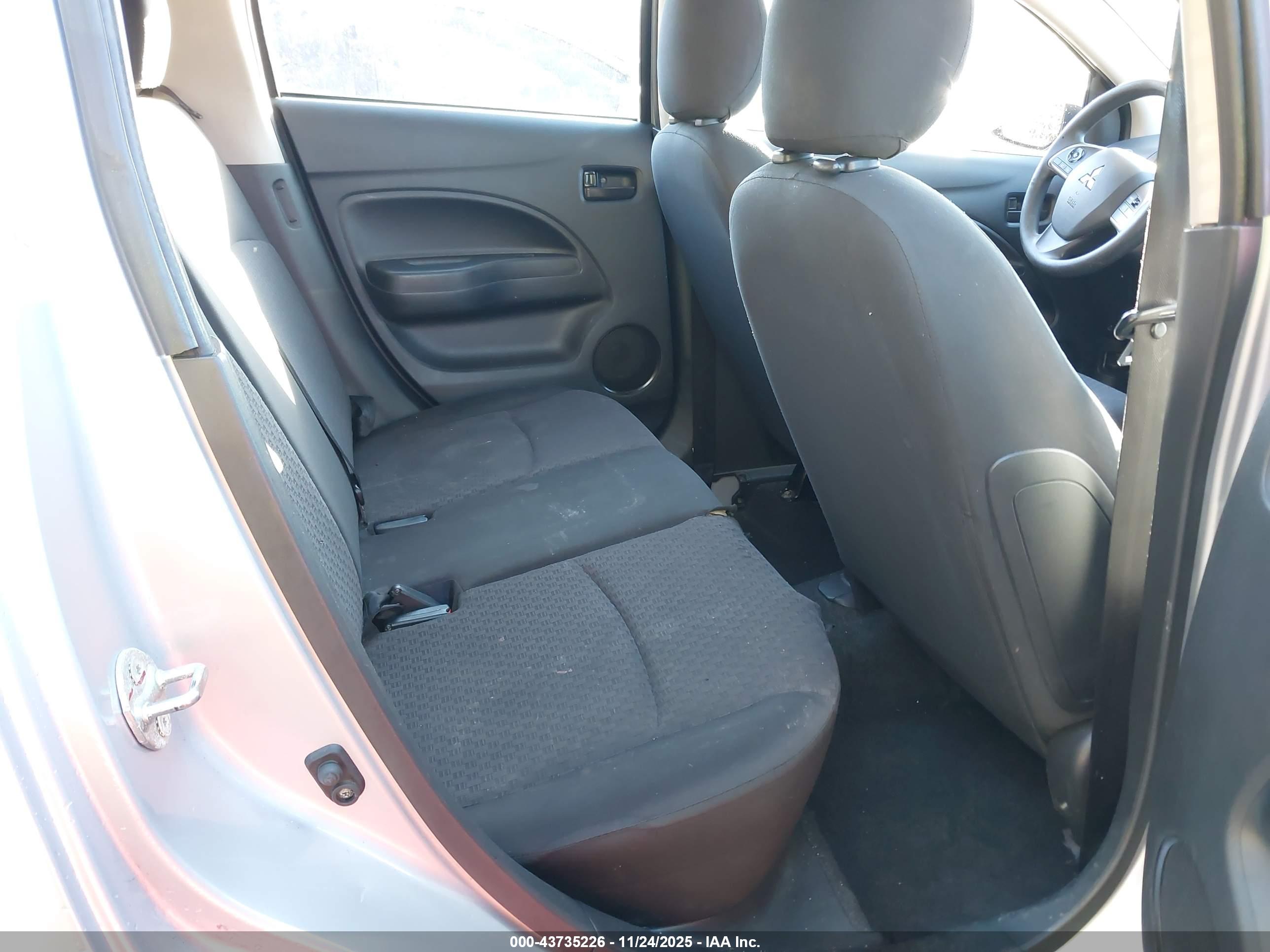MITSUBISHI MIRAGE image 8