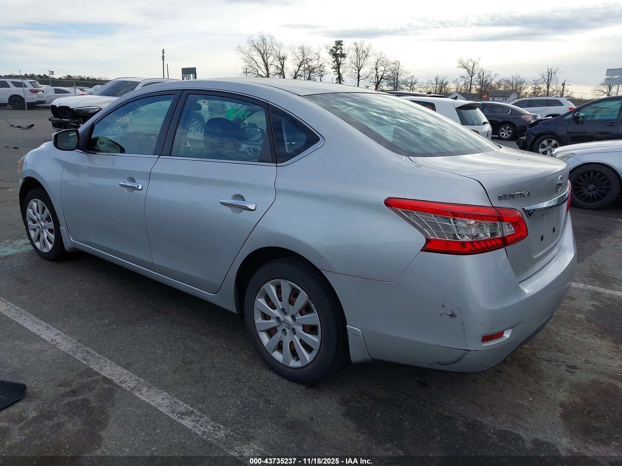 NISSAN SENTRA image 3
