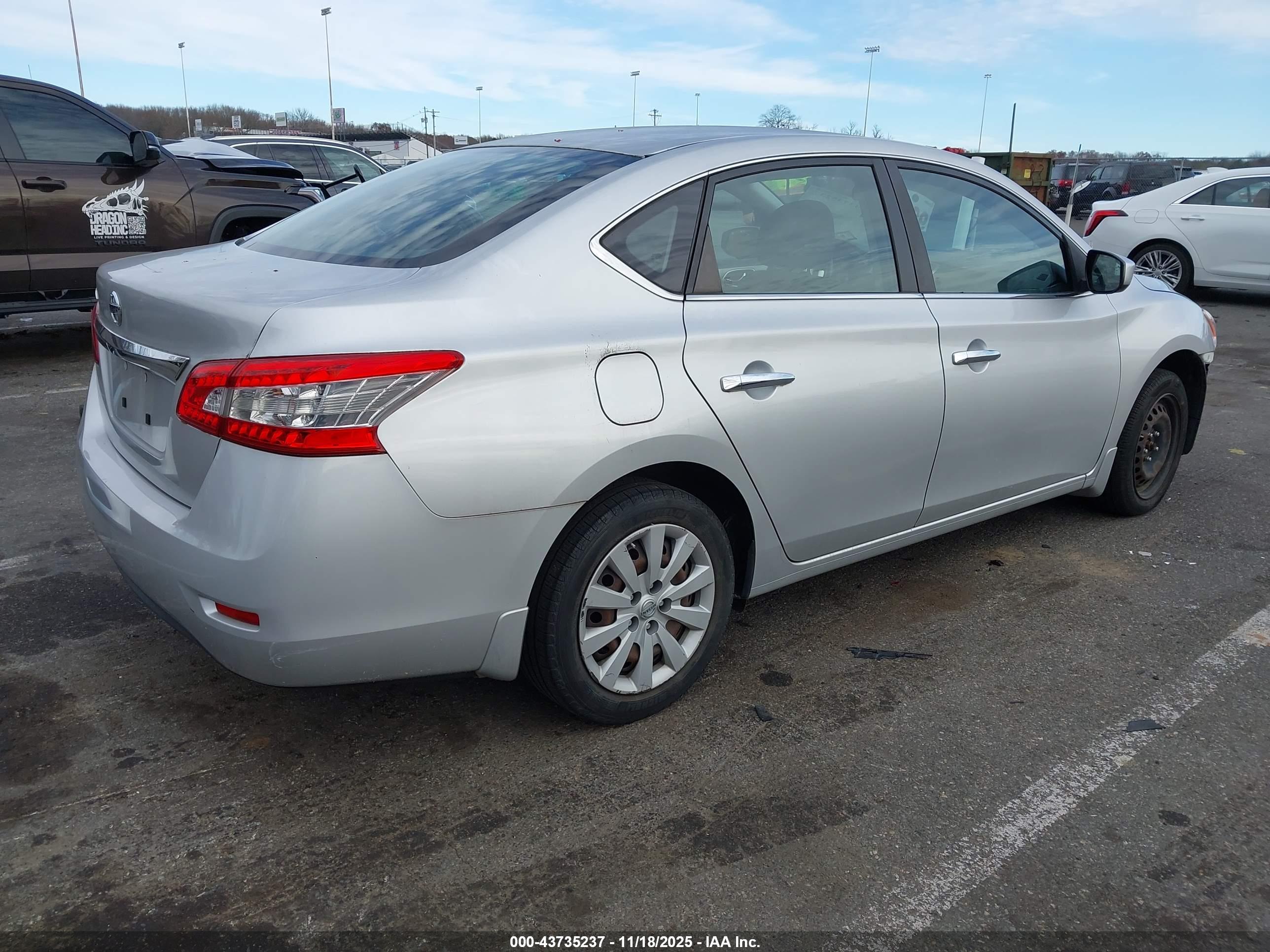 NISSAN SENTRA image 4