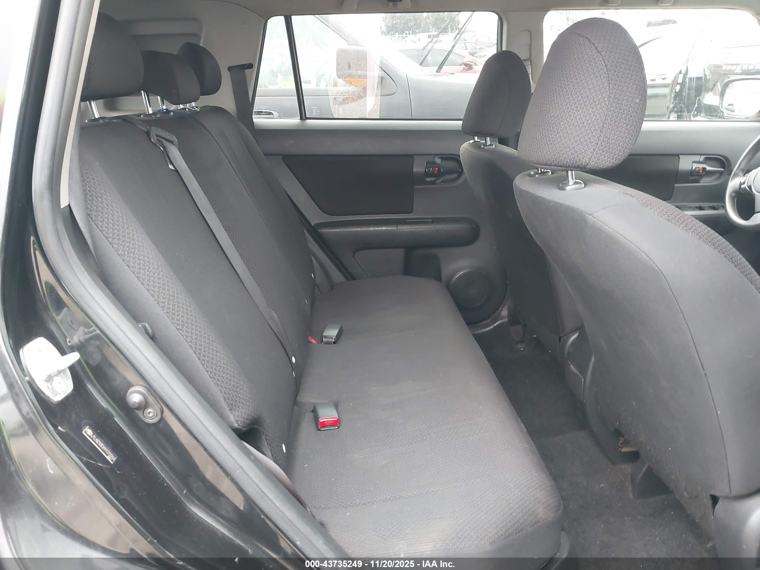 SCION XB image 8