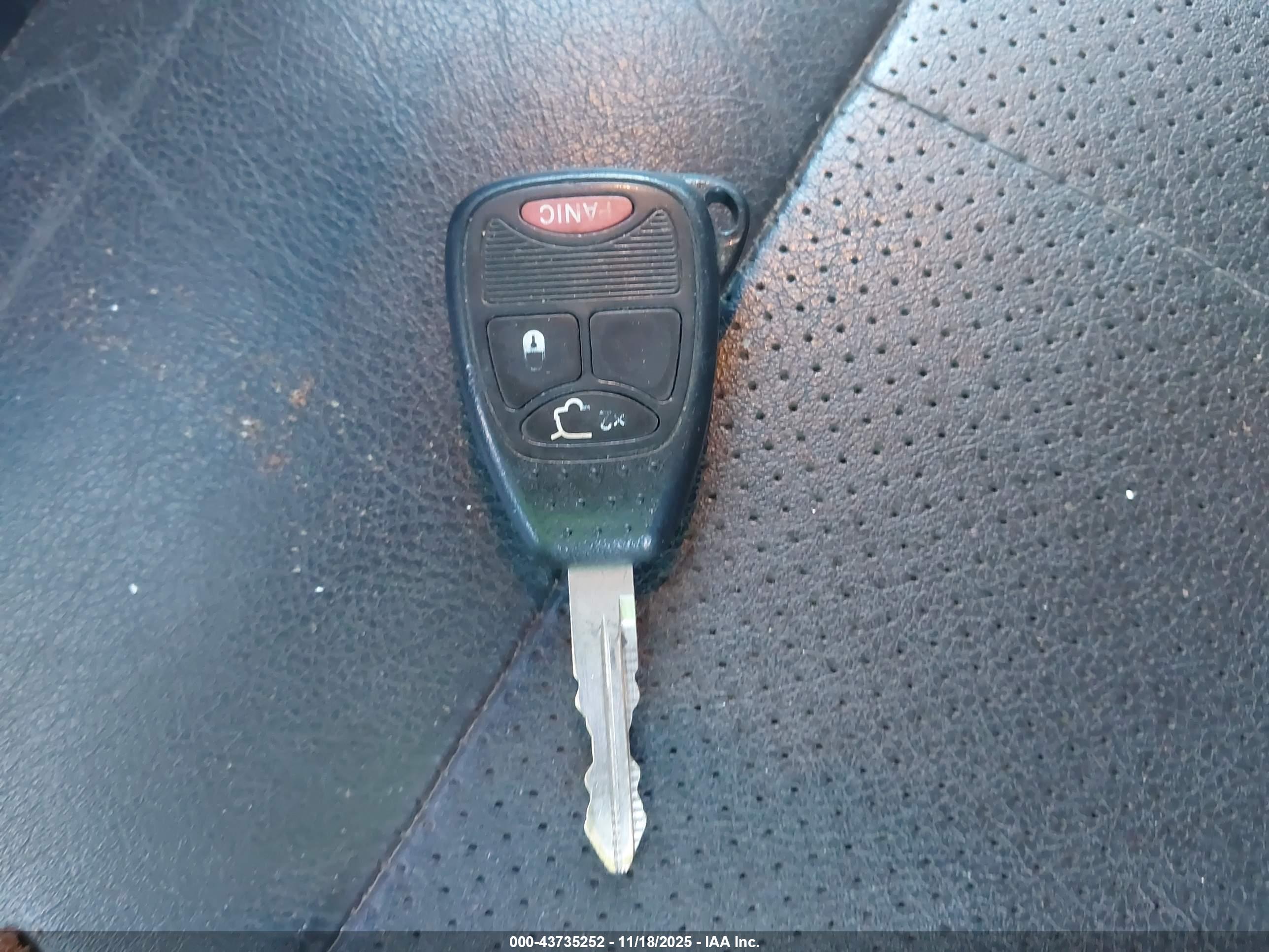 JEEP LIBERTY image 11