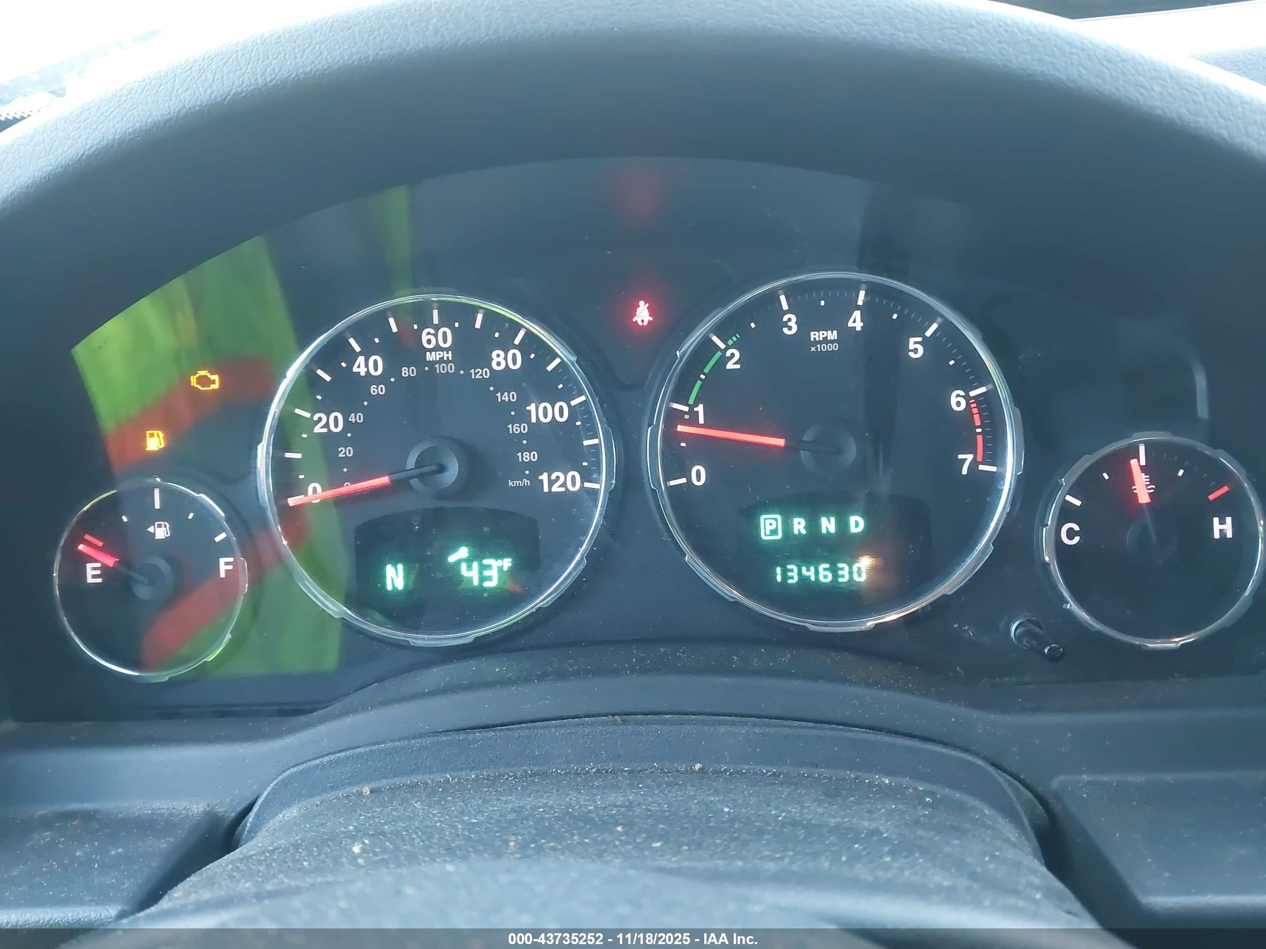 JEEP LIBERTY image 7