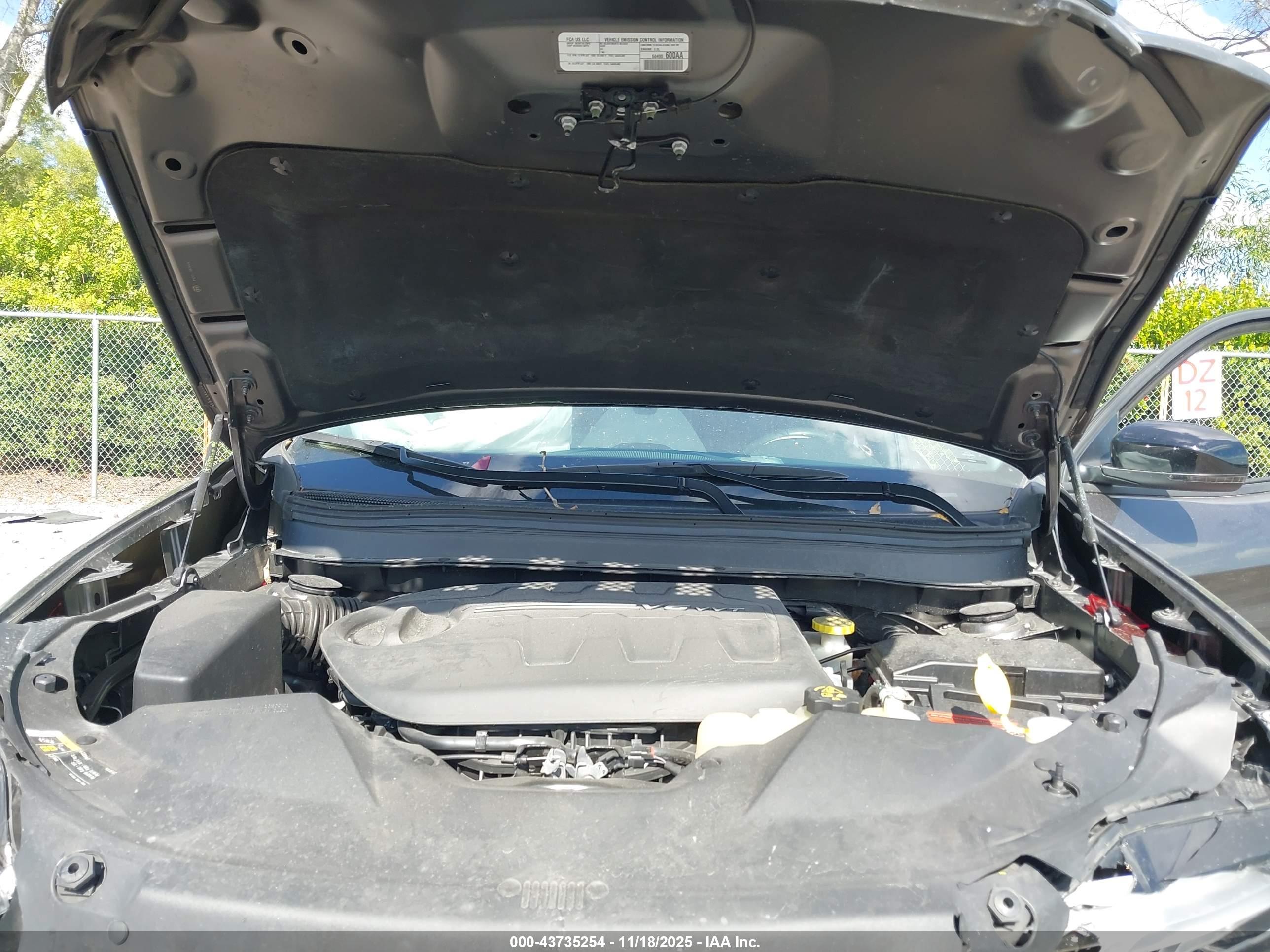 JEEP CHEROKEE image 10