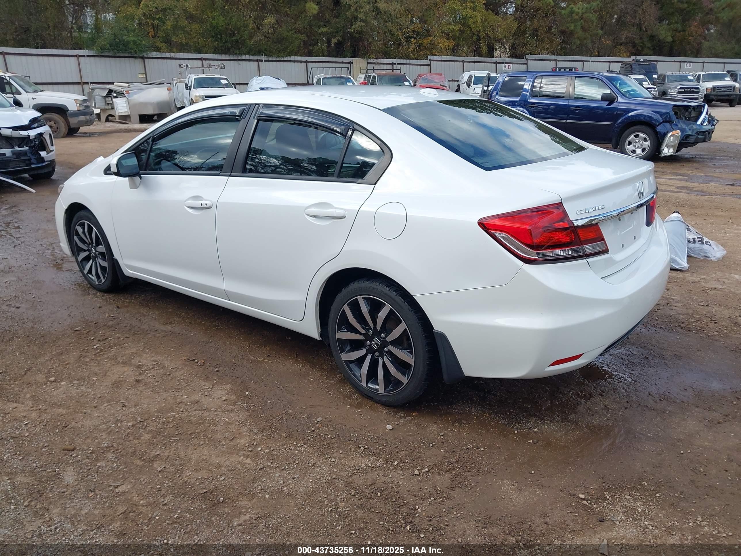 HONDA CIVIC image 3
