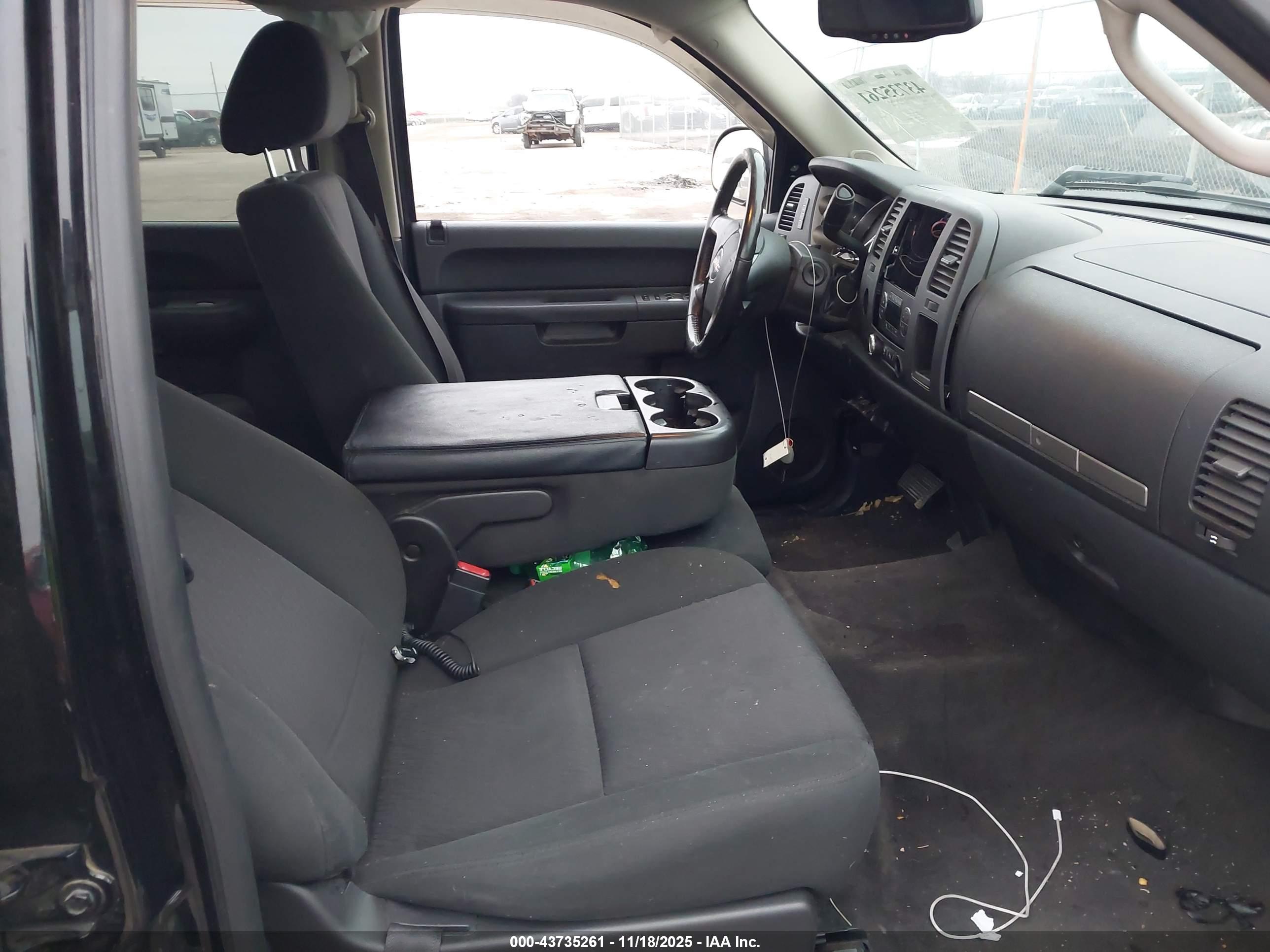 GMC SIERRA image 5