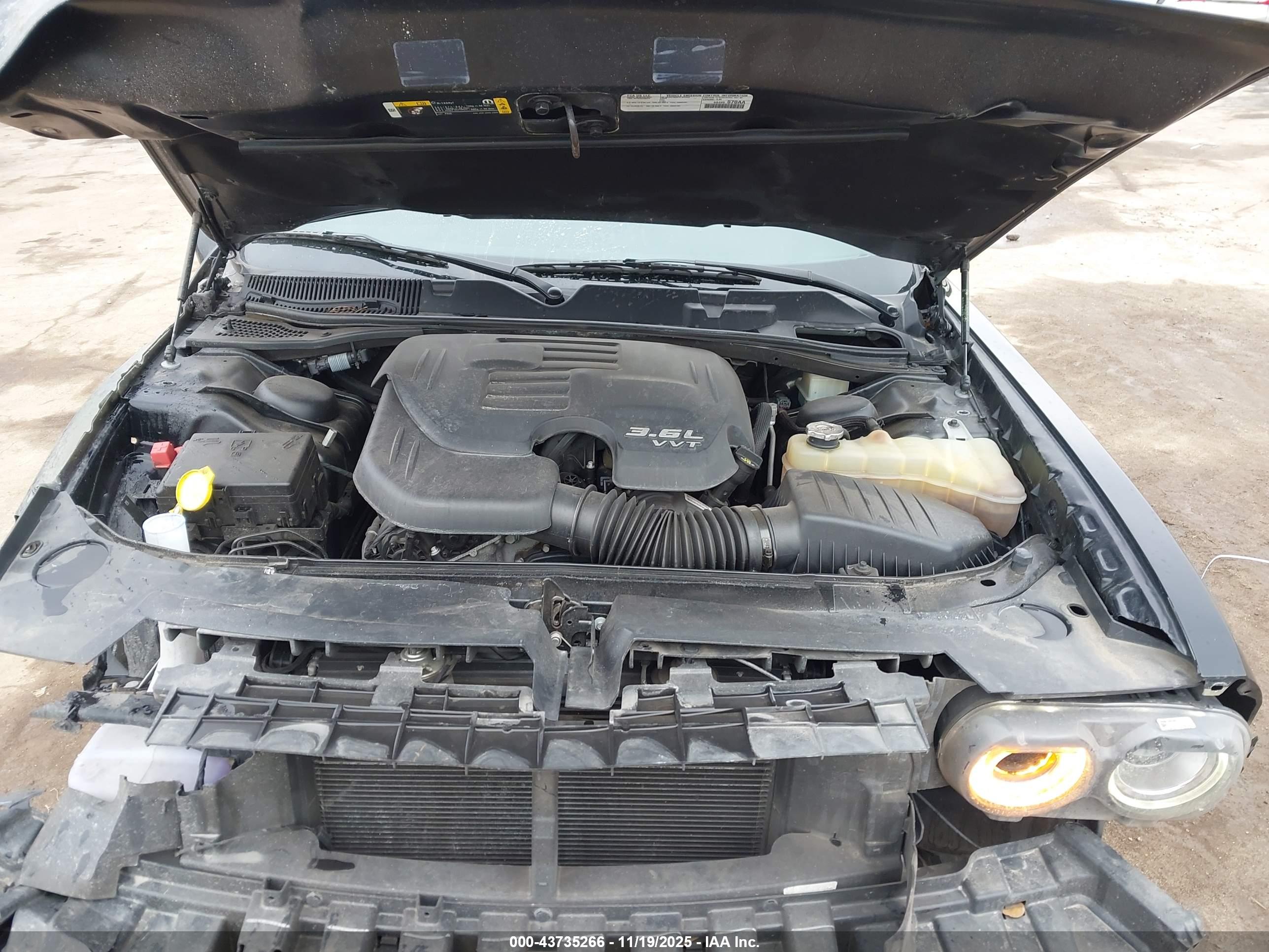 DODGE CHALLENGER image 10