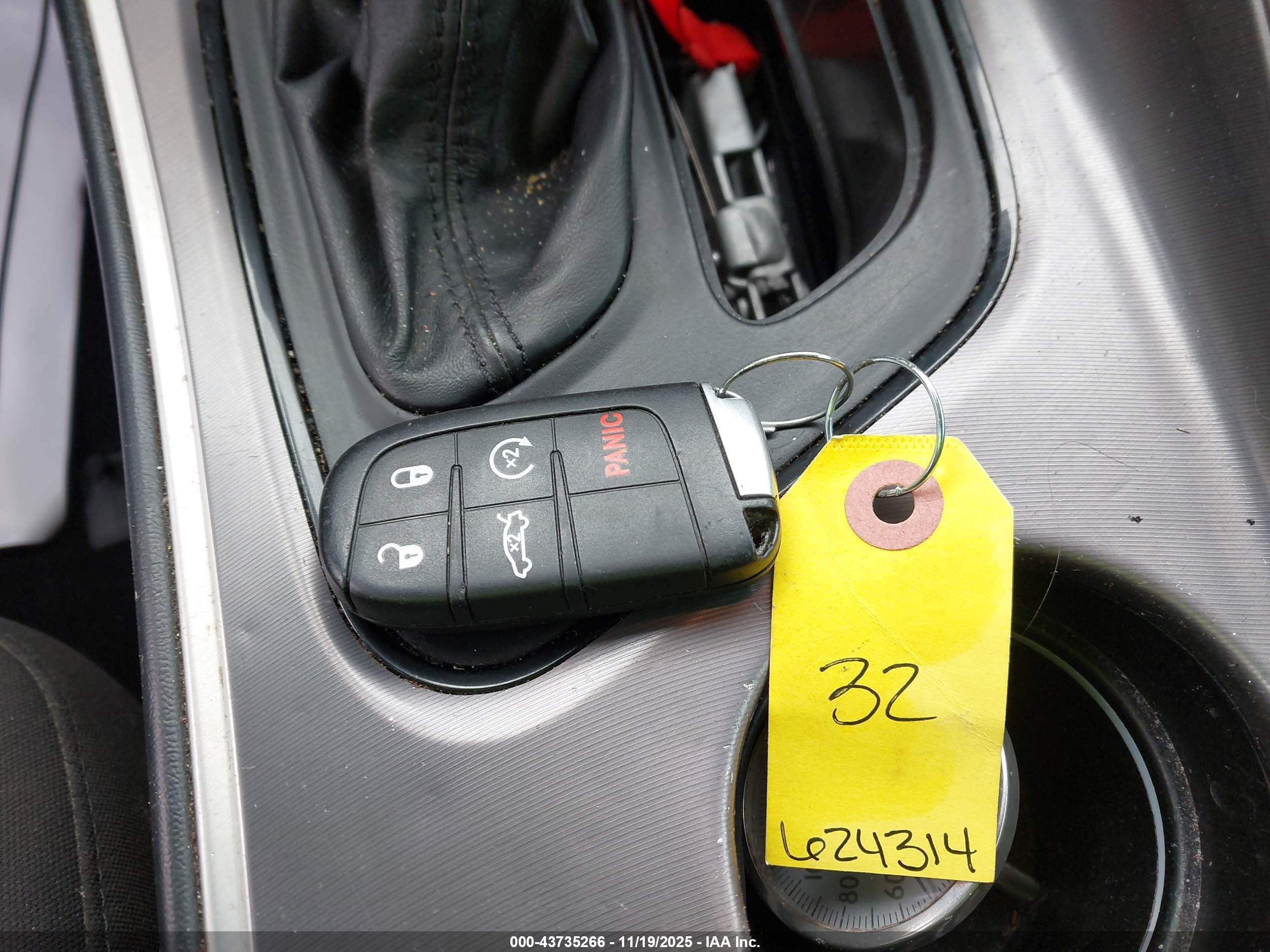 DODGE CHALLENGER image 11