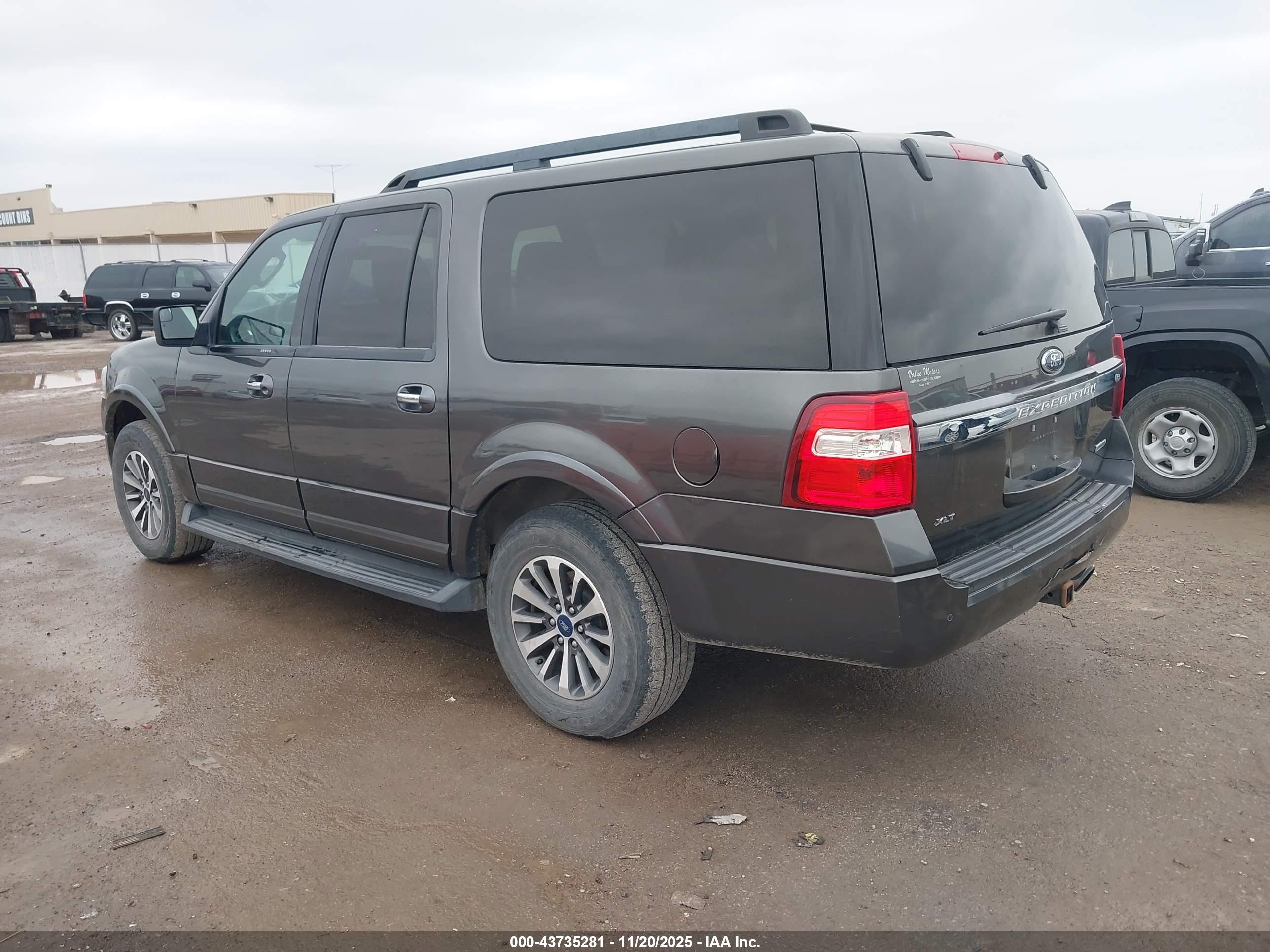 FORD EXPEDITION image 3