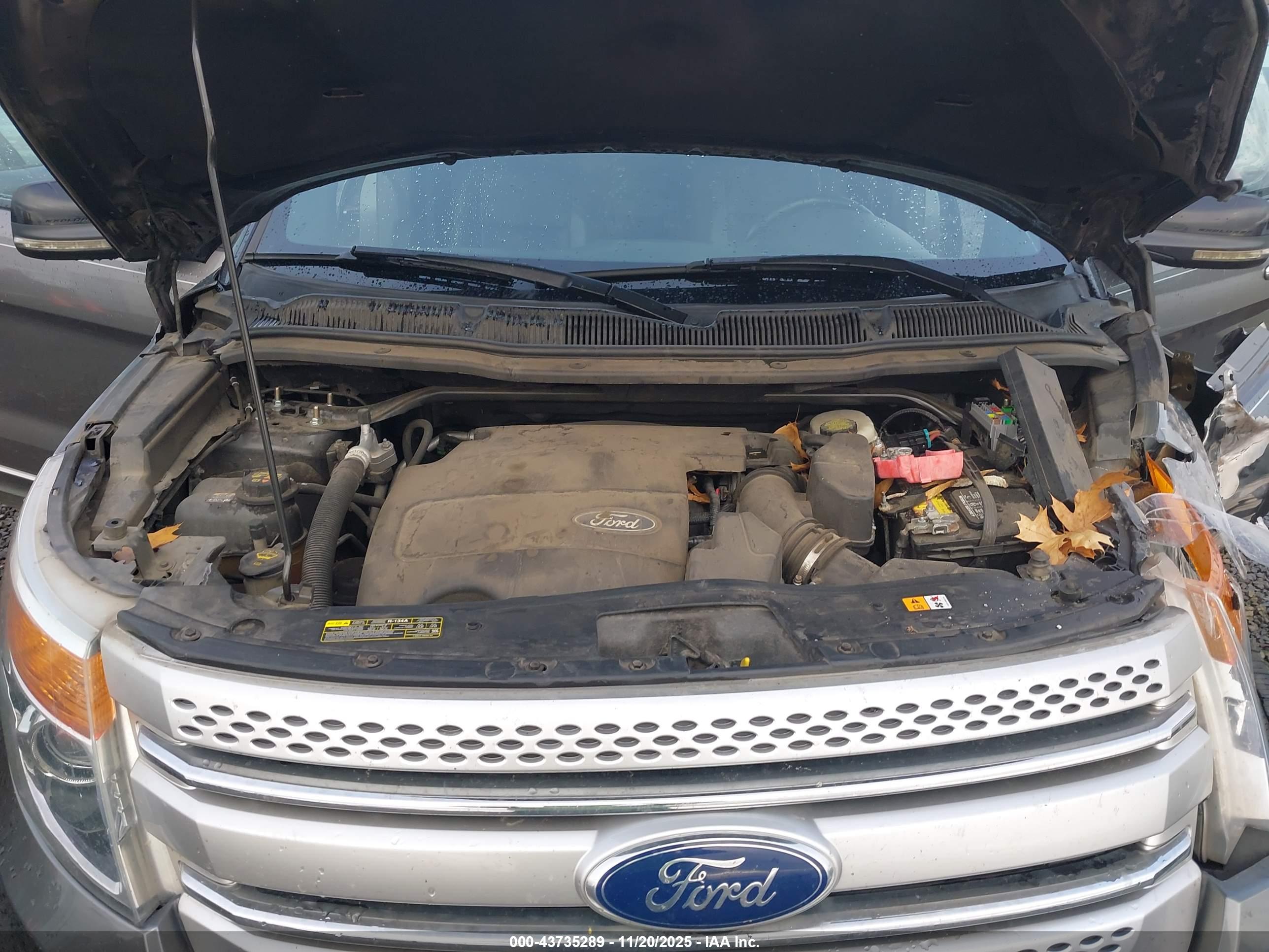 FORD EXPLORER image 10
