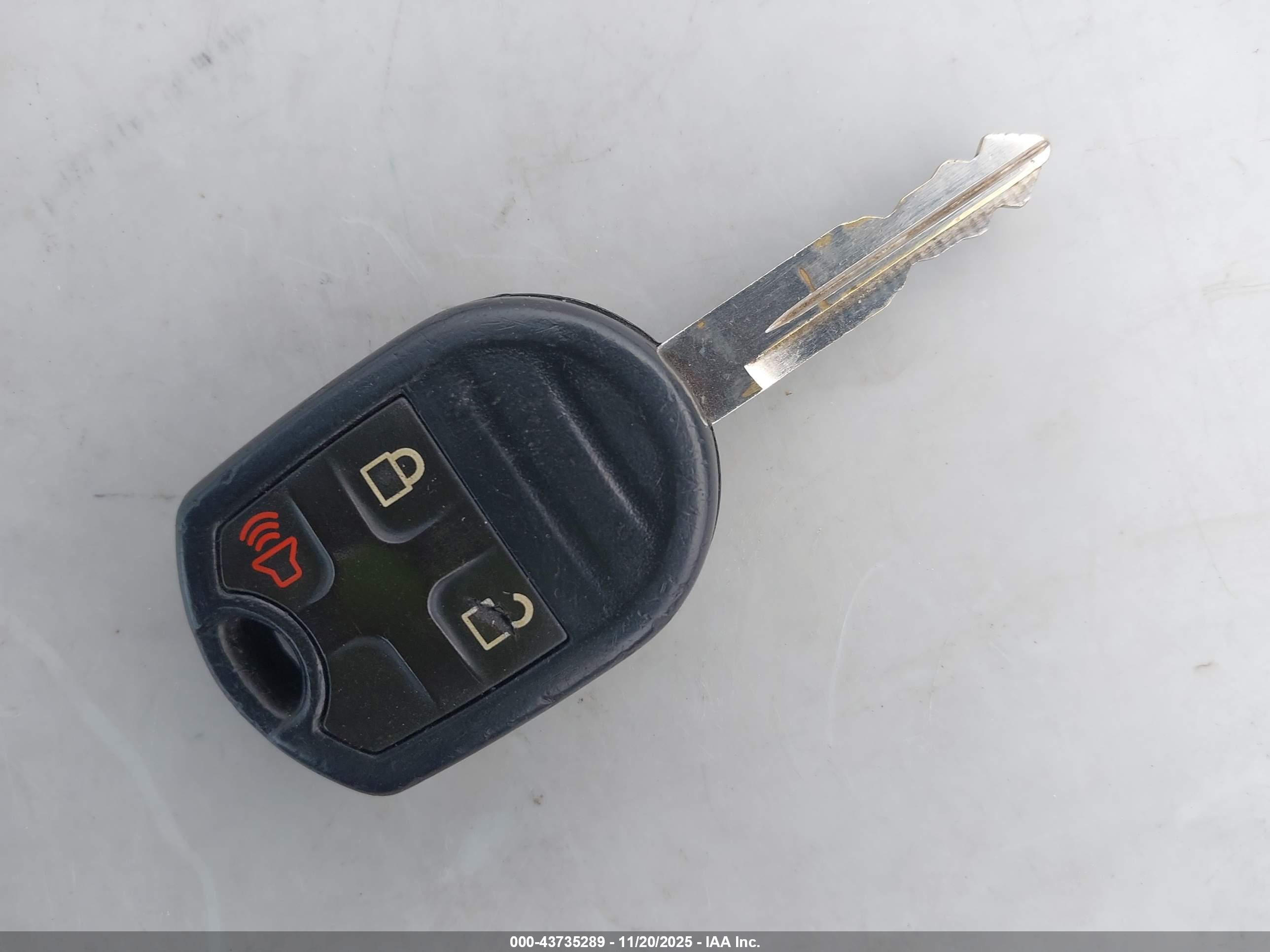 FORD EXPLORER image 11